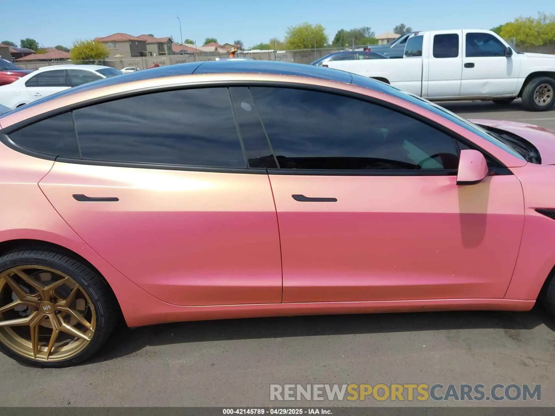 13 Фотография поврежденного автомобиля 5YJ3E1EA9MF097437 TESLA MODEL 3 2021