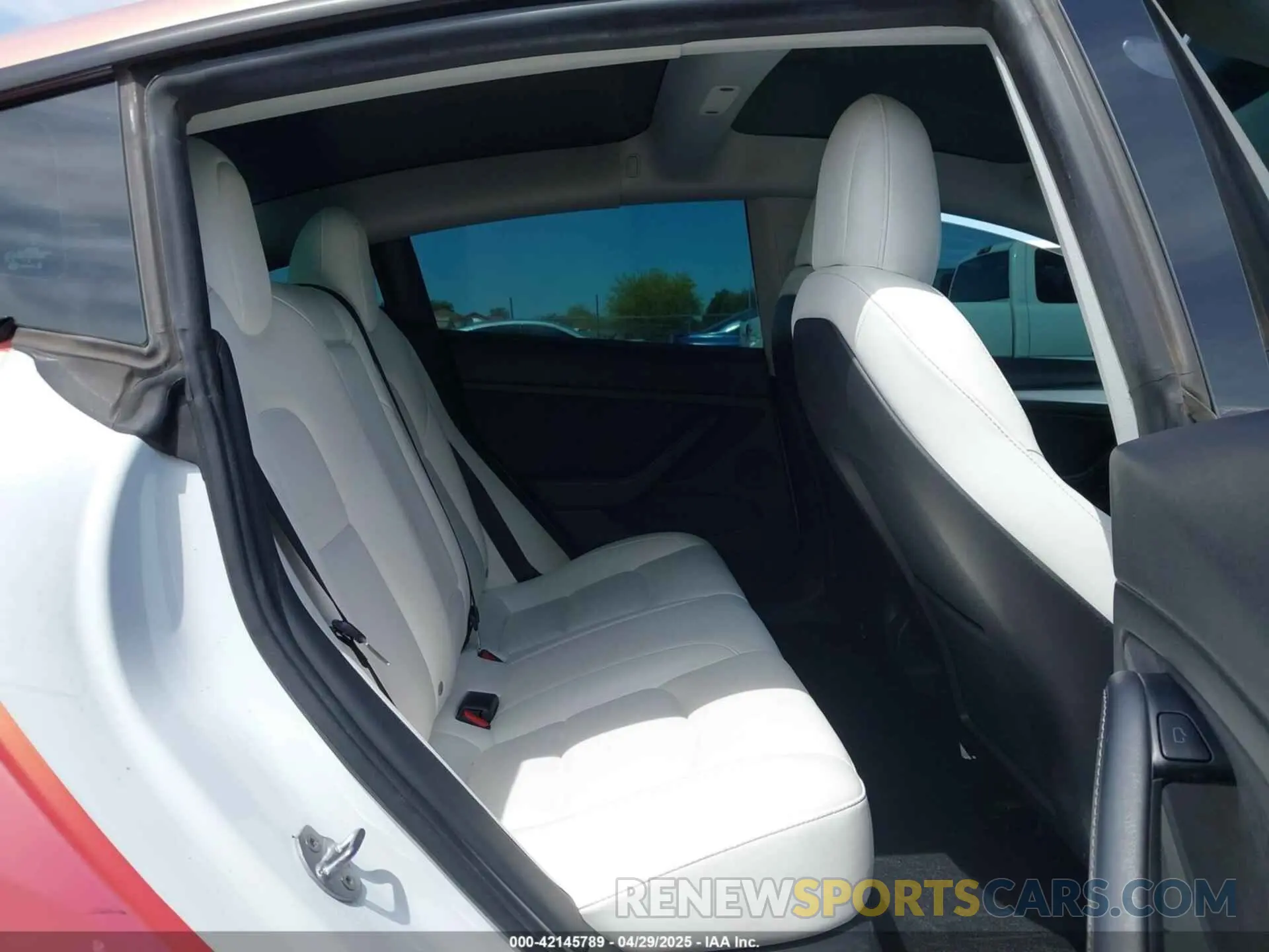 8 Фотография поврежденного автомобиля 5YJ3E1EA9MF097437 TESLA MODEL 3 2021