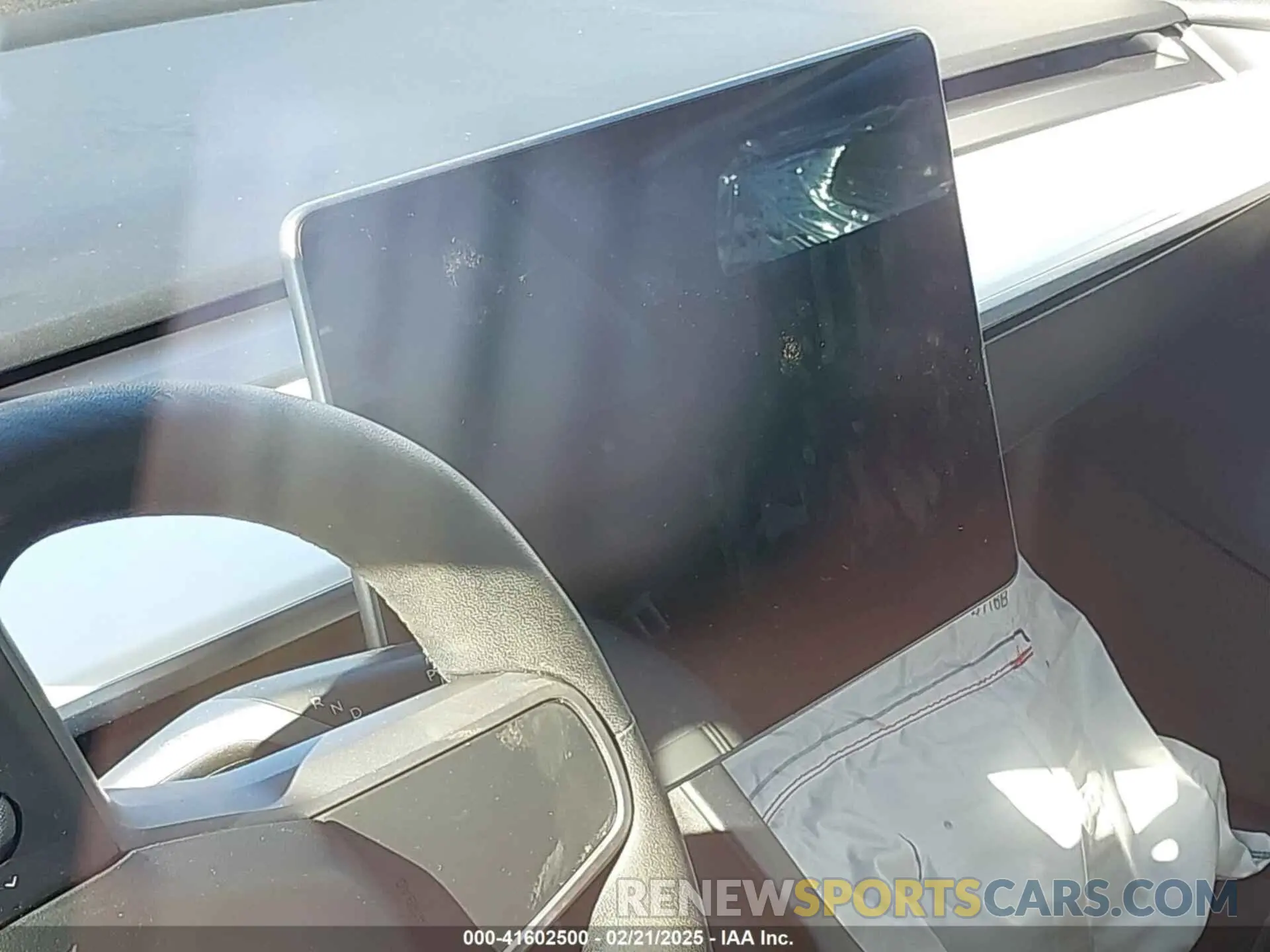 16 Photograph of a damaged car 5YJ3E1EA9MF978705 TESLA MODEL 3 2021