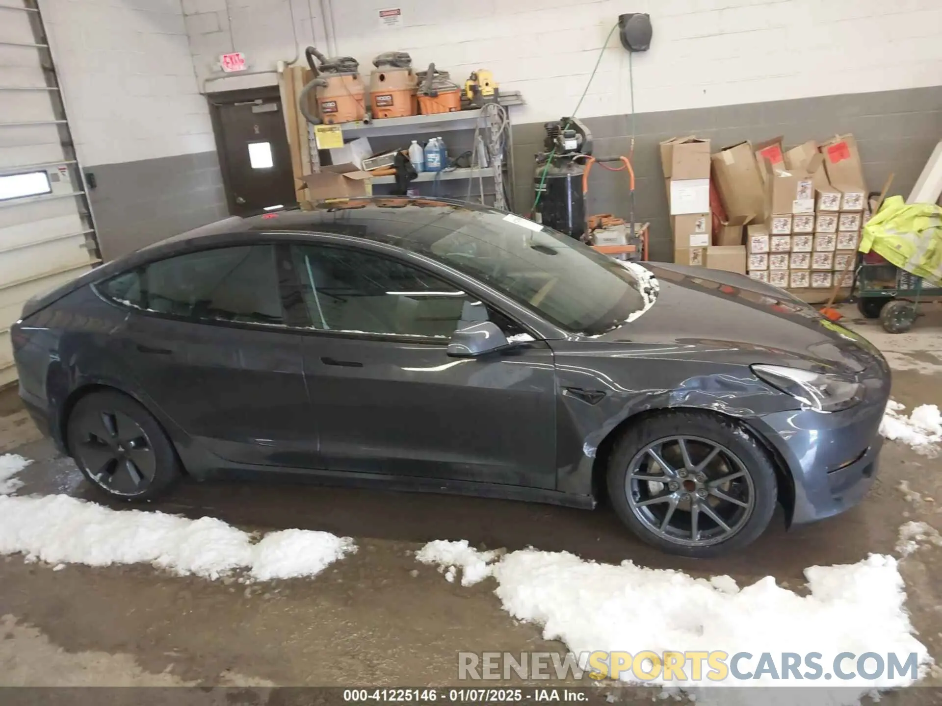 14 Photograph of a damaged car 5YJ3E1EA9MF991454 TESLA MODEL 3 2021