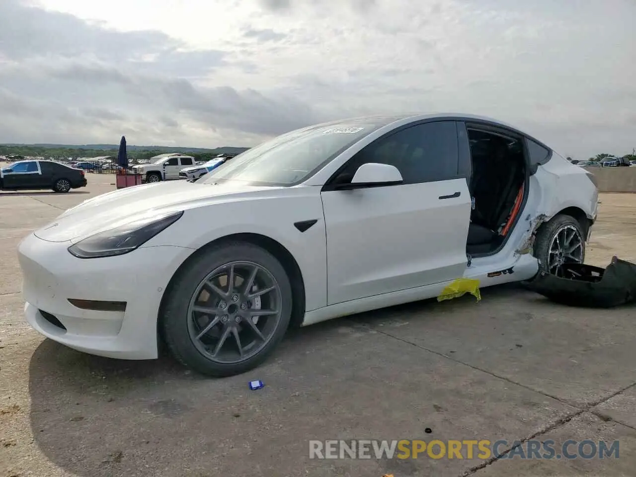 1 Photograph of a damaged car 5YJ3E1EAXMF016770 TESLA MODEL 3 2021