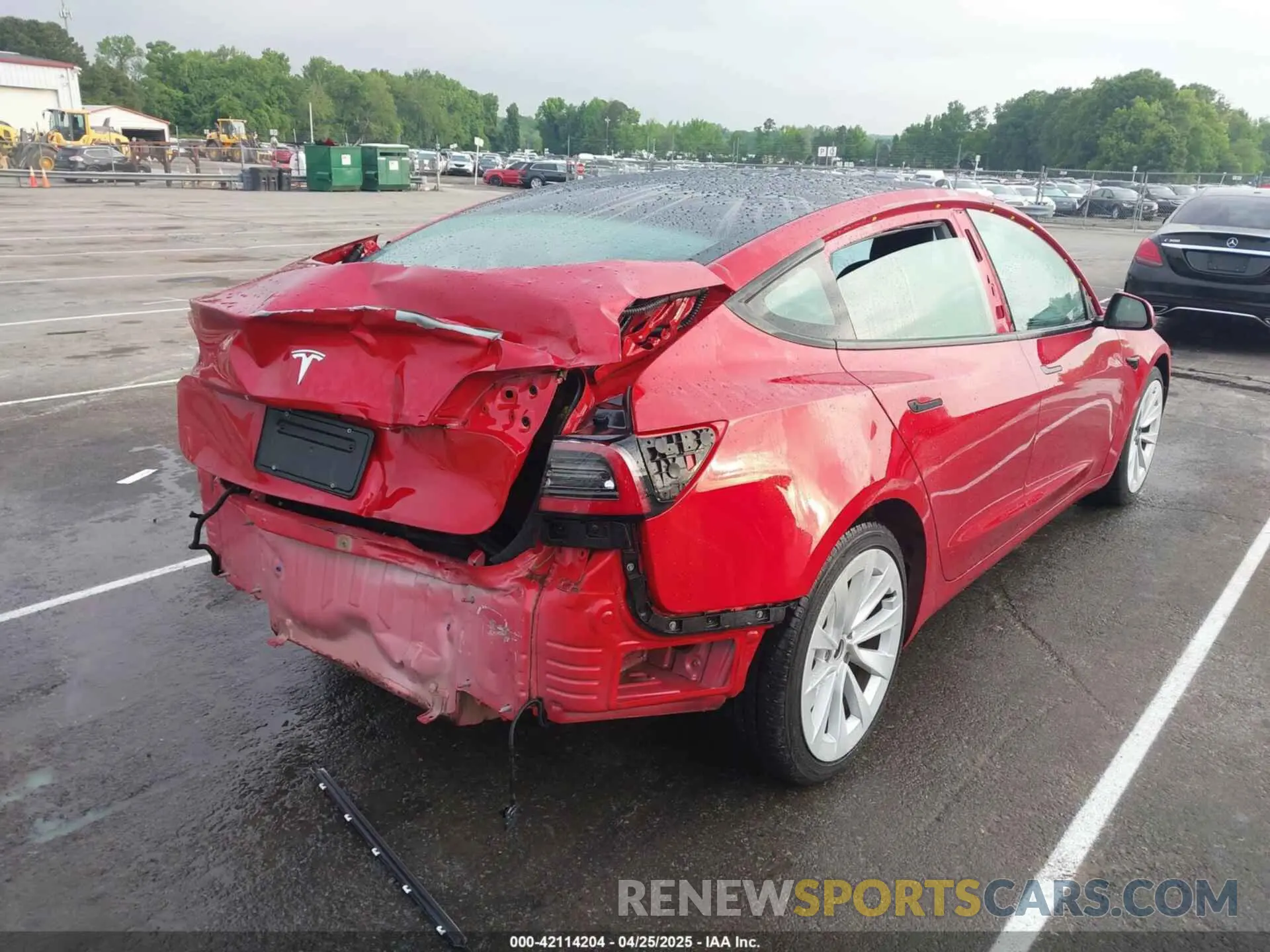 4 Фотография поврежденного автомобиля 5YJ3E1EAXMF017773 TESLA MODEL 3 2021
