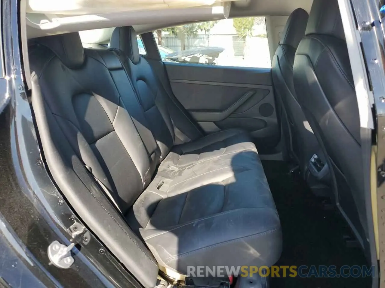 11 Photograph of a damaged car 5YJ3E1EAXMF027428 TESLA MODEL 3 2021