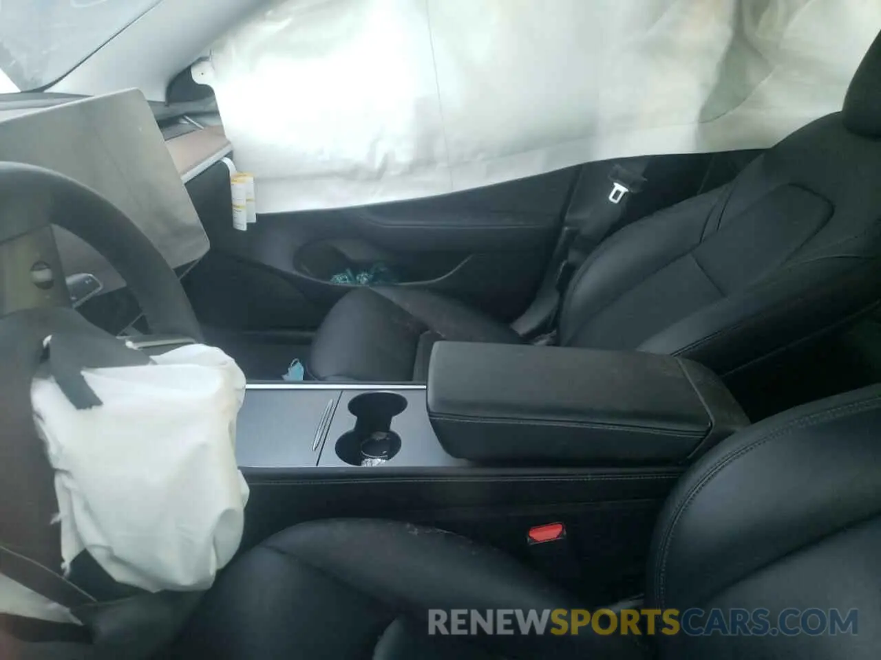5 Photograph of a damaged car 5YJ3E1EAXMF042642 TESLA MODEL 3 2021