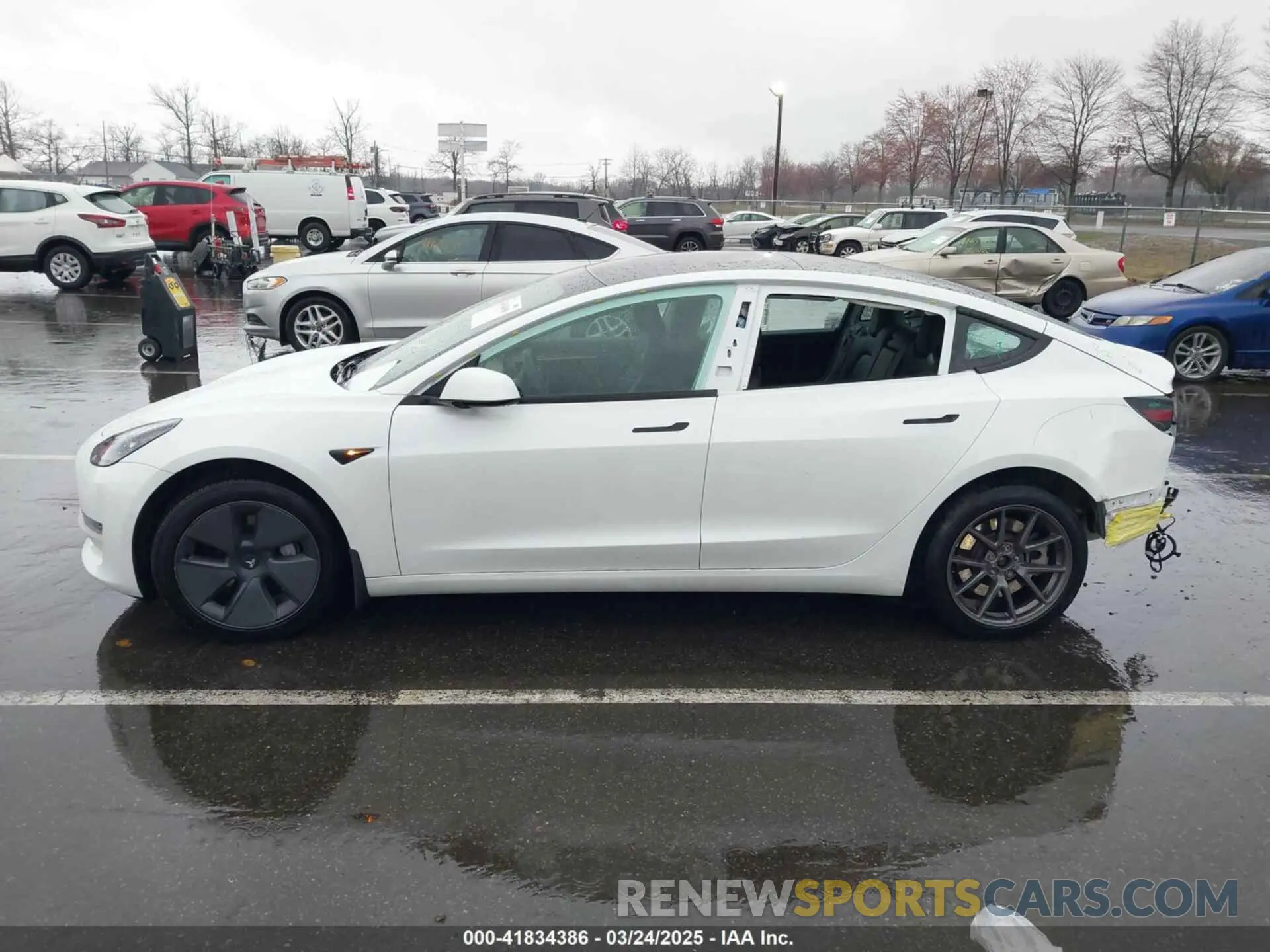 13 Фотография поврежденного автомобиля 5YJ3E1EAXMF052765 TESLA MODEL 3 2021