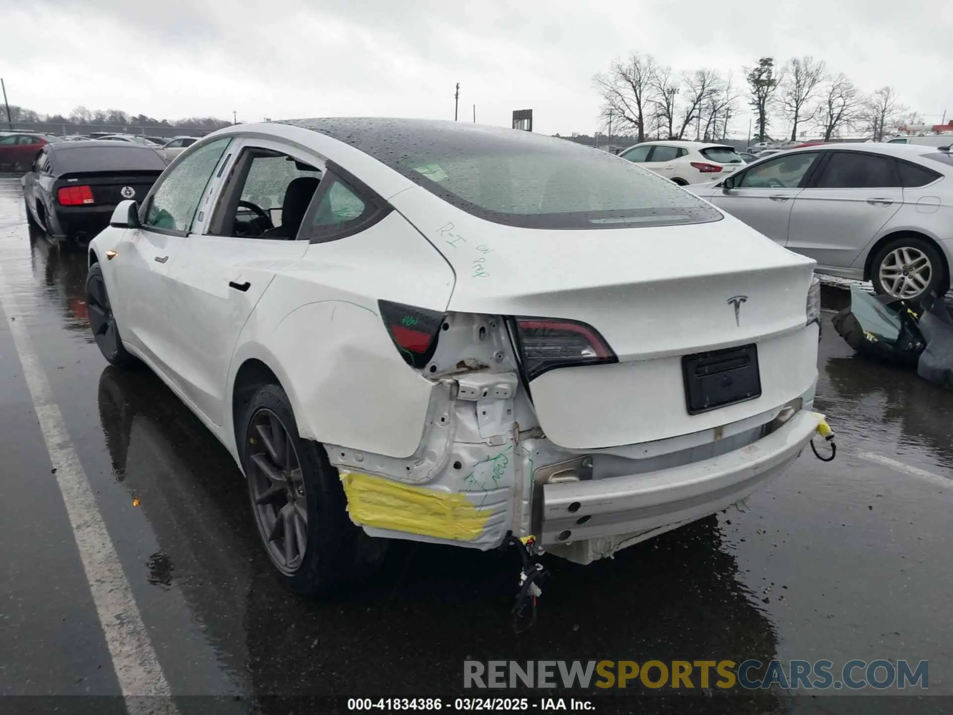 3 Фотография поврежденного автомобиля 5YJ3E1EAXMF052765 TESLA MODEL 3 2021