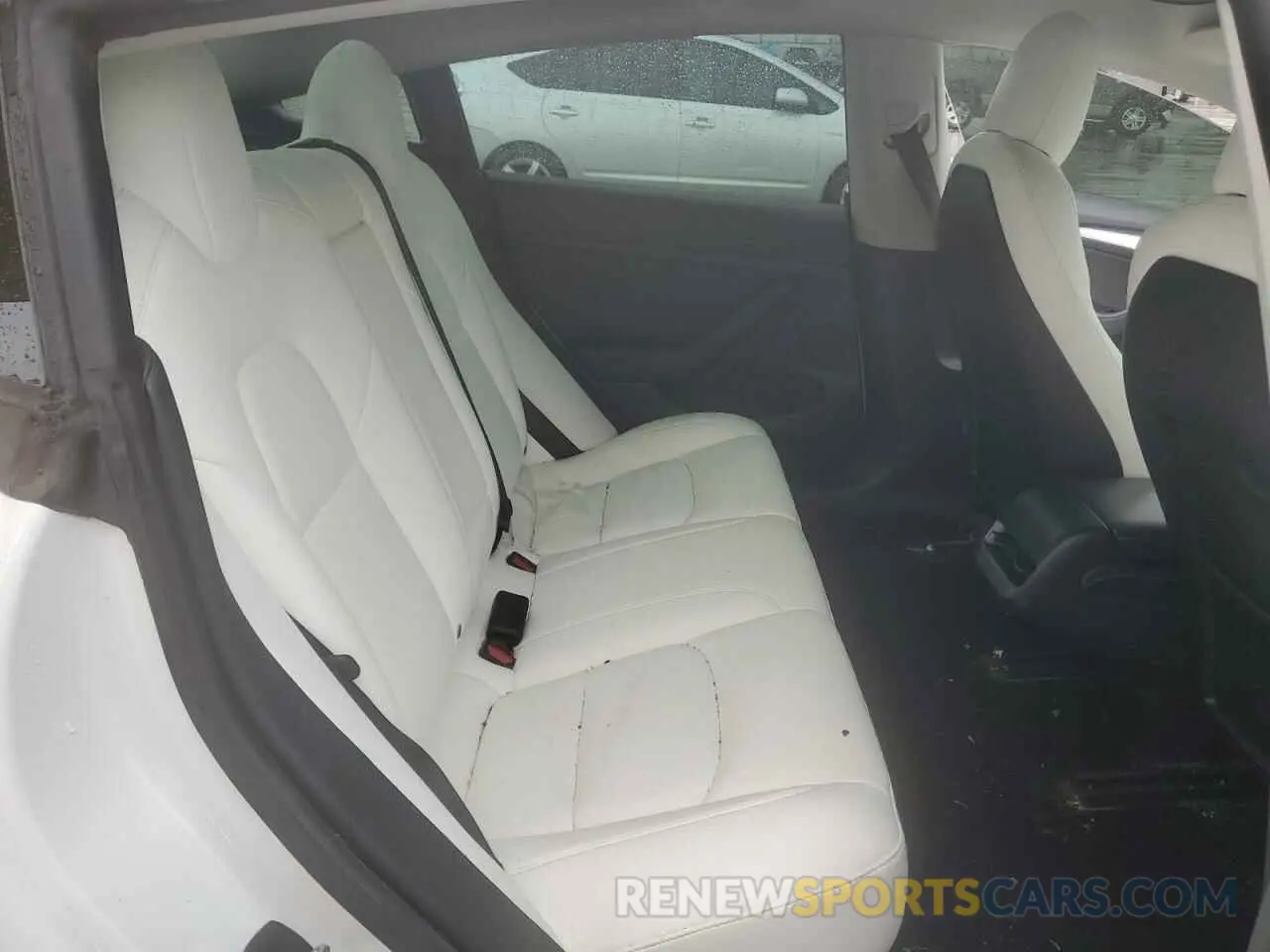 10 Photograph of a damaged car 5YJ3E1EAXMF057867 TESLA MODEL 3 2021