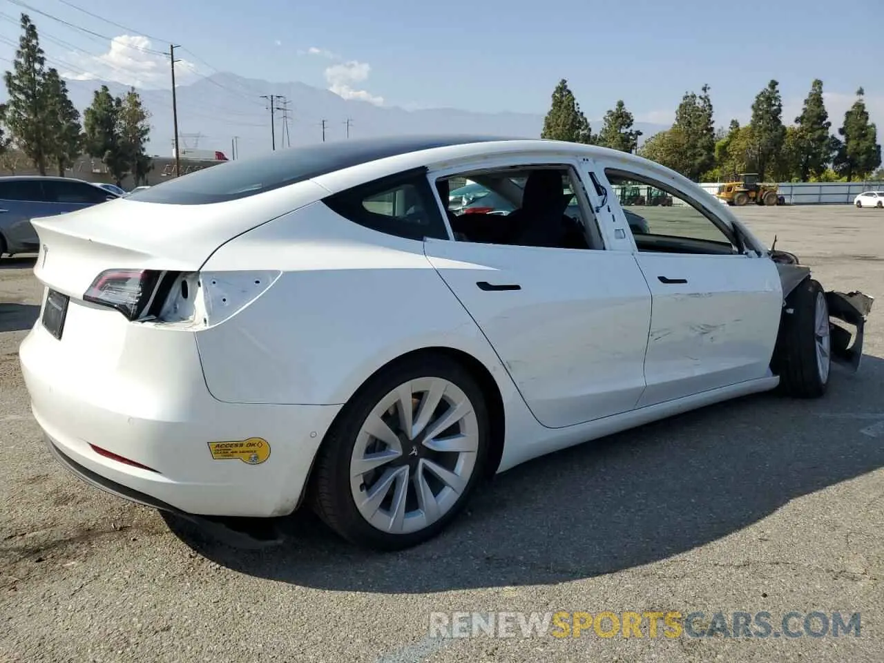3 Photograph of a damaged car 5YJ3E1EAXMF068402 TESLA MODEL 3 2021