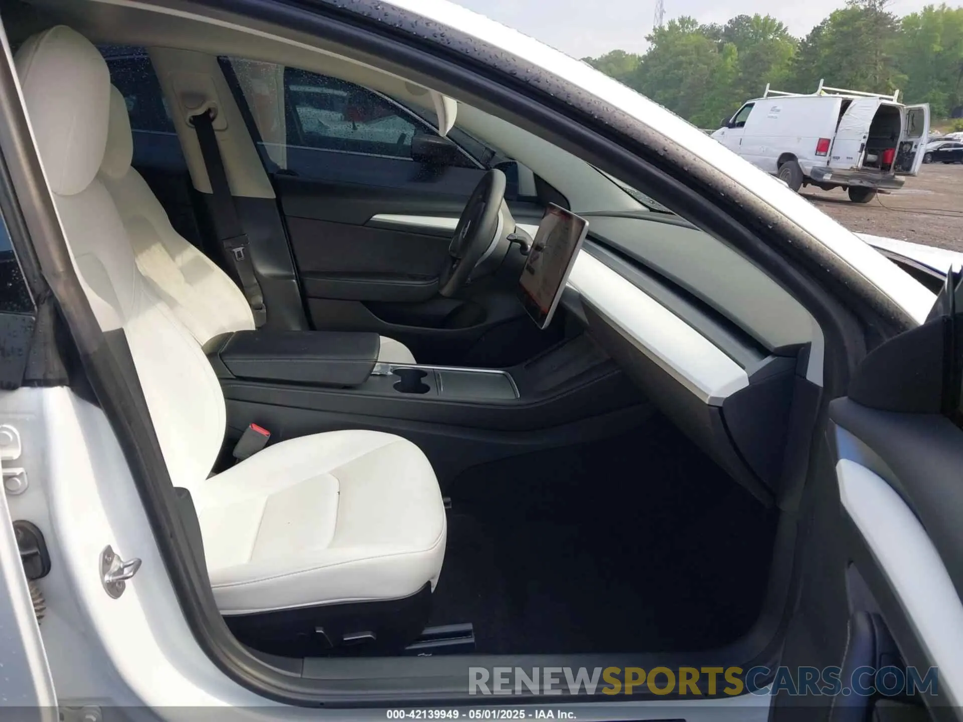 5 Photograph of a damaged car 5YJ3E1EAXMF099245 TESLA MODEL 3 2021