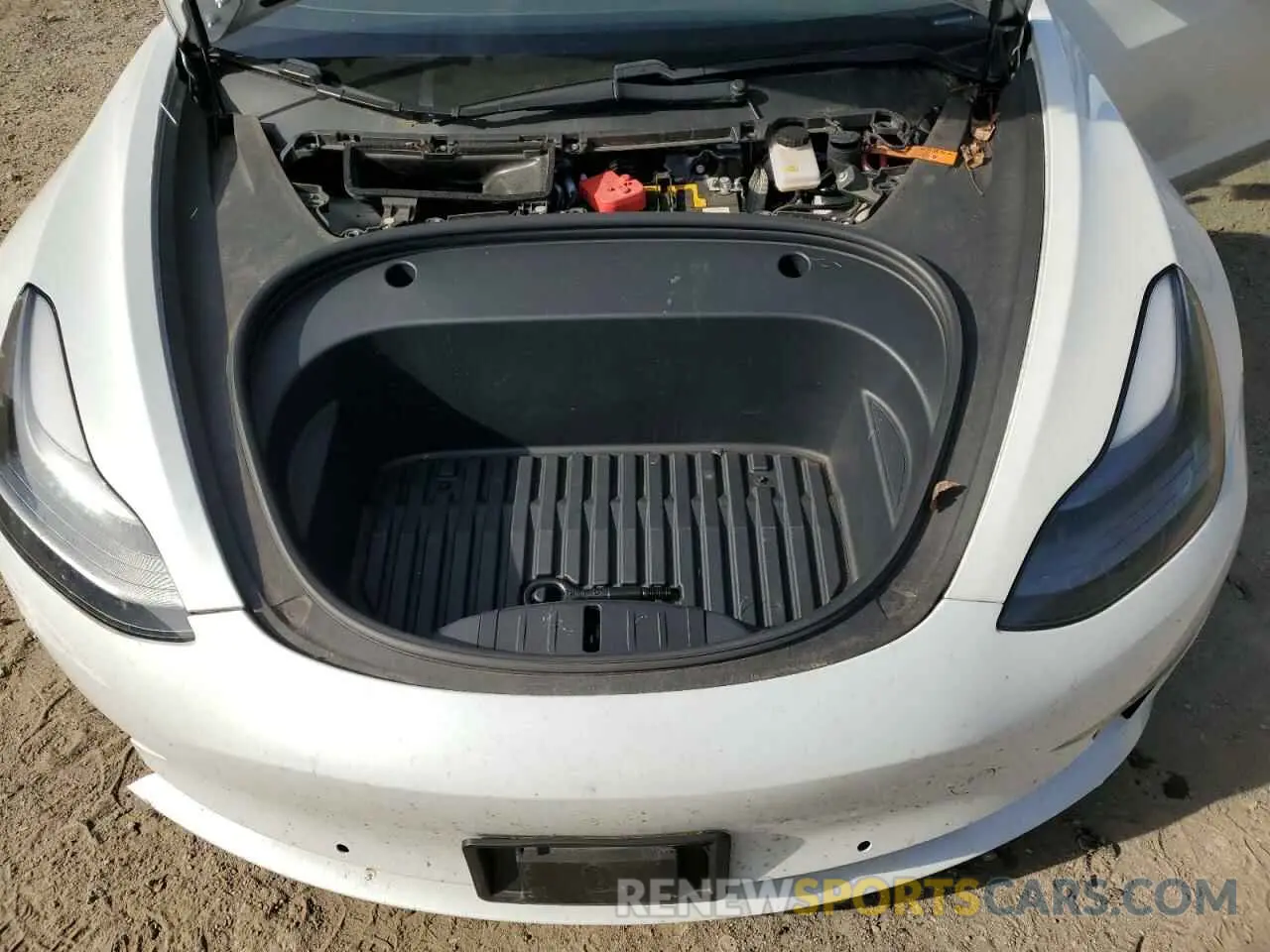 11 Photograph of a damaged car 5YJ3E1EAXMF870285 TESLA MODEL 3 2021