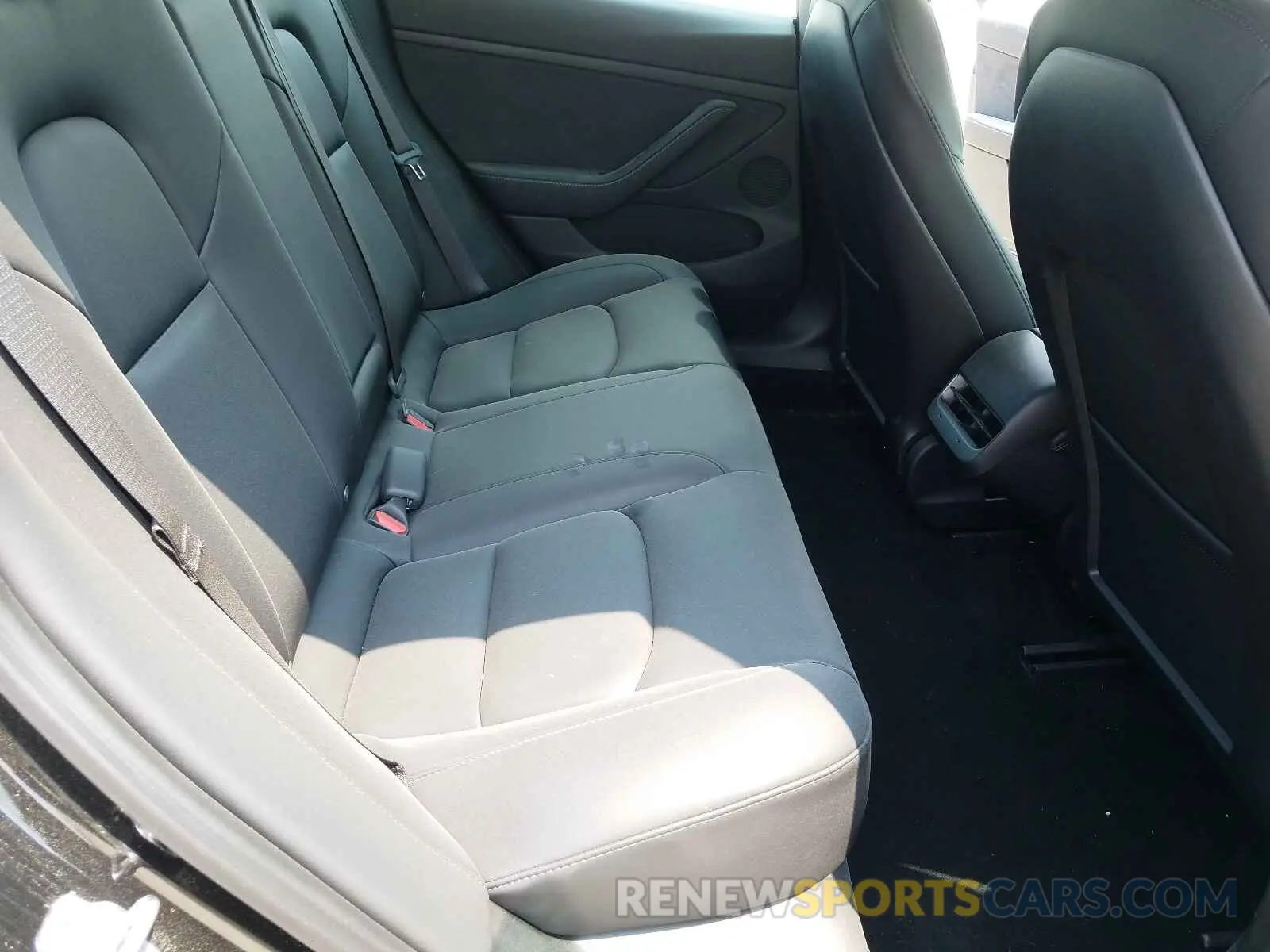 6 Photograph of a damaged car 5YJ3E1EAXMF961461 TESLA MODEL 3 2021
