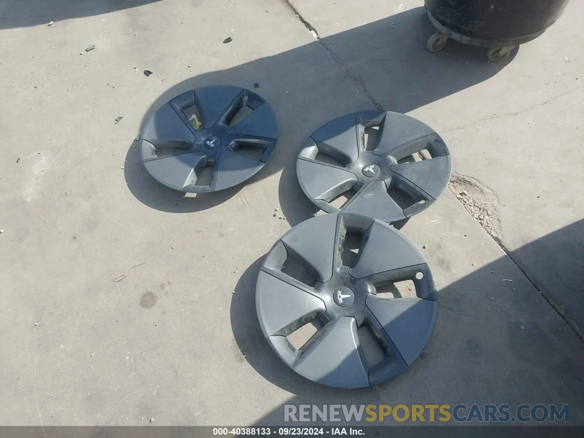 12 Photograph of a damaged car 5YJ3E1EAXMF987137 TESLA MODEL 3 2021