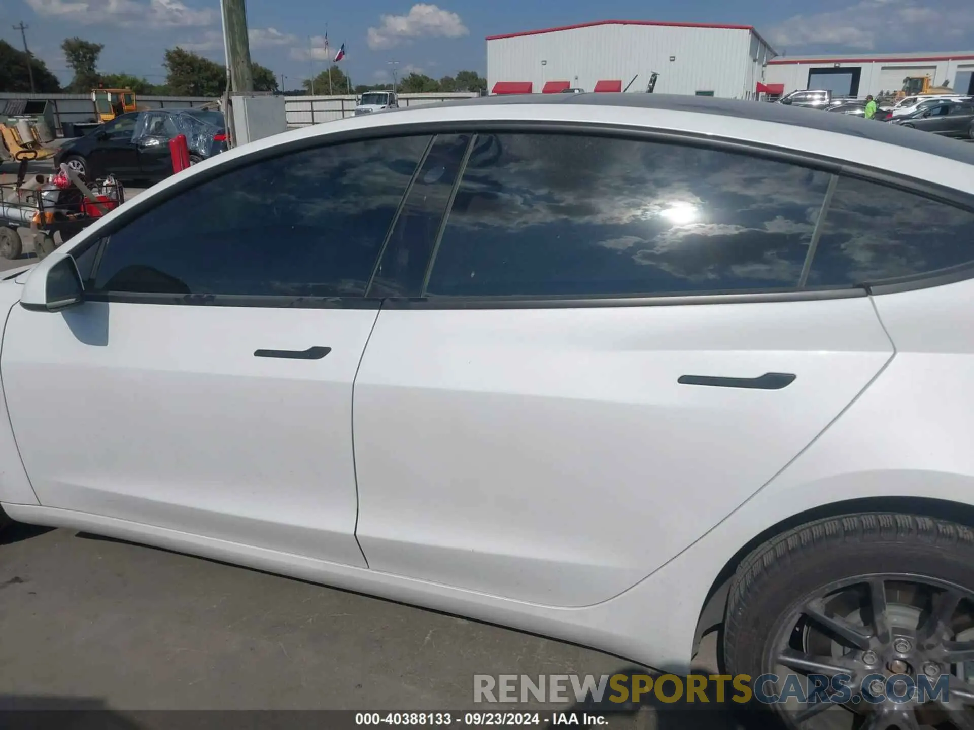 15 Photograph of a damaged car 5YJ3E1EAXMF987137 TESLA MODEL 3 2021