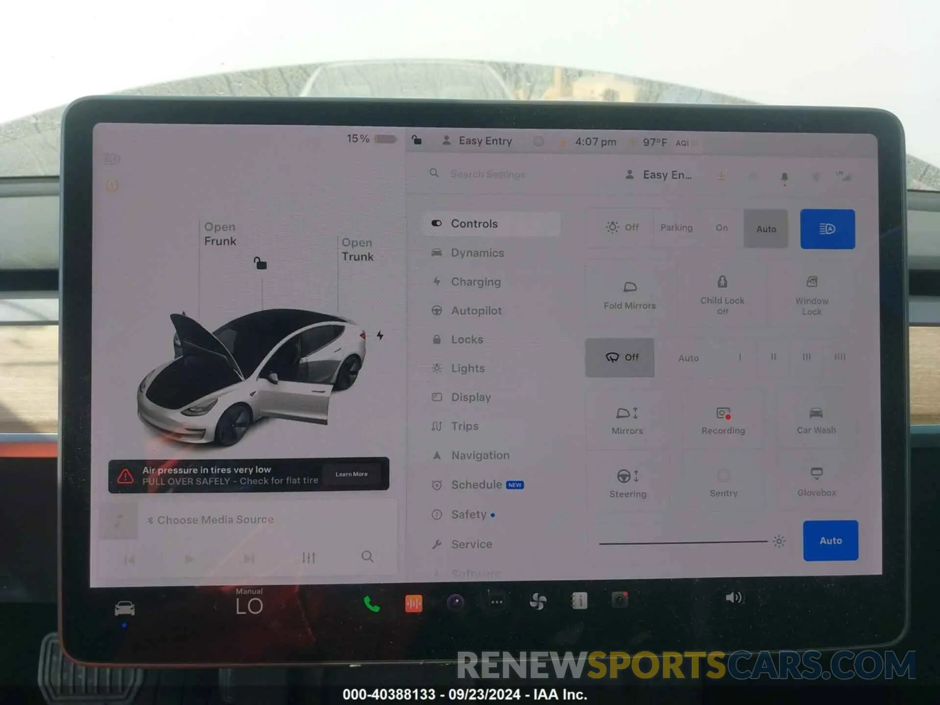 19 Photograph of a damaged car 5YJ3E1EAXMF987137 TESLA MODEL 3 2021
