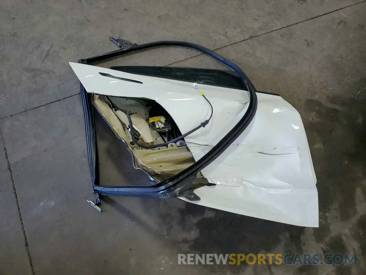 12 Photograph of a damaged car 5YJ3E1EAXMF991558 TESLA MODEL 3 2021