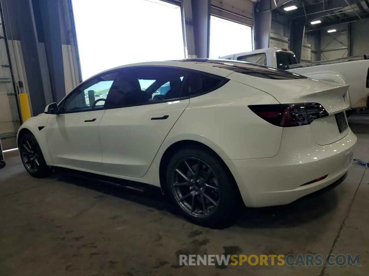 2 Photograph of a damaged car 5YJ3E1EAXMF991558 TESLA MODEL 3 2021