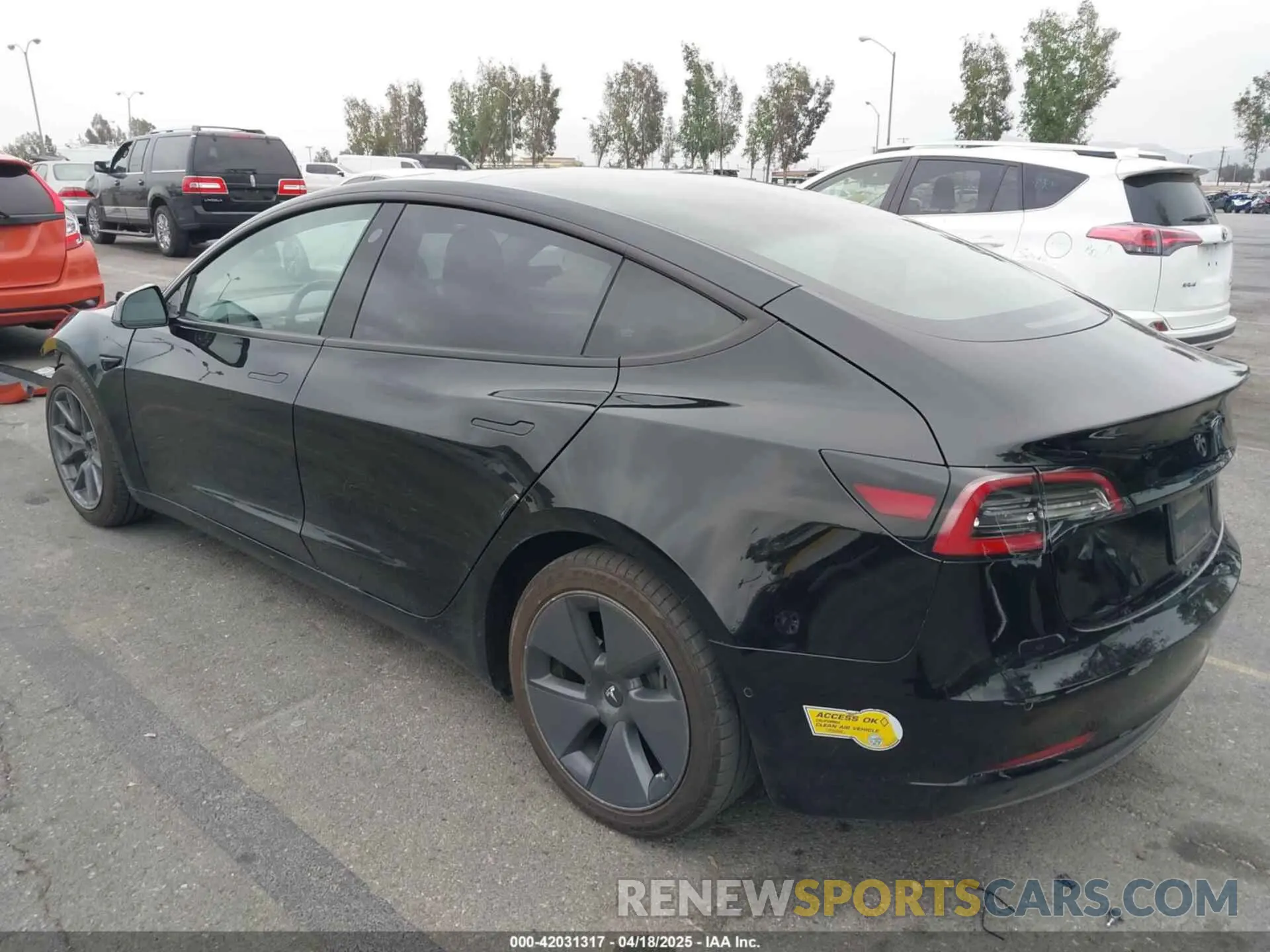3 Photograph of a damaged car 5YJ3E1EAXMF997084 TESLA MODEL 3 2021