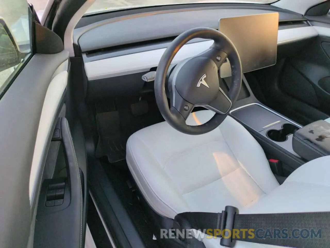 8 Фотография поврежденного автомобиля 5YJ3E1EB0MF036471 TESLA MODEL 3 2021
