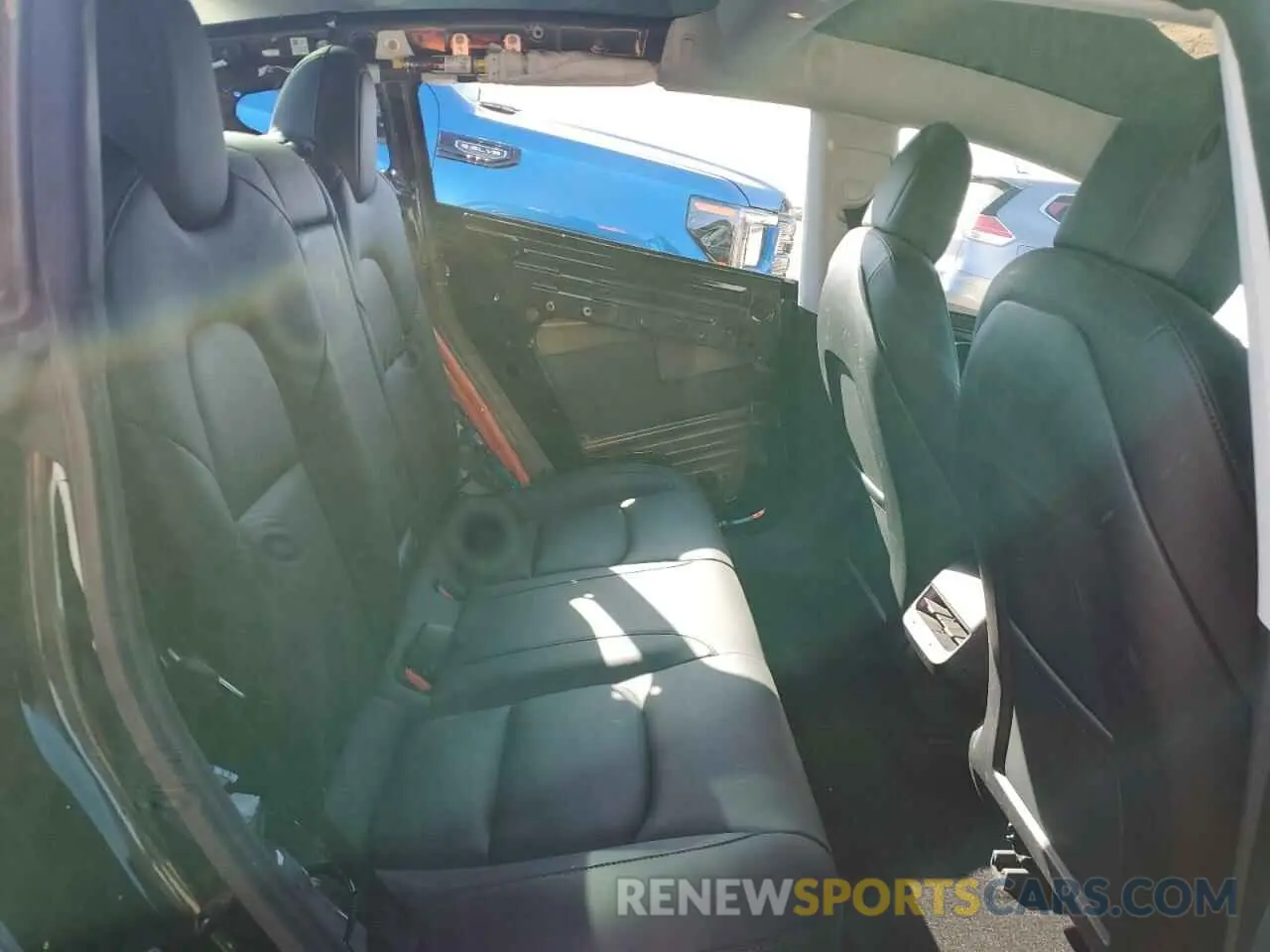 10 Photograph of a damaged car 5YJ3E1EB0MF044957 TESLA MODEL 3 2021