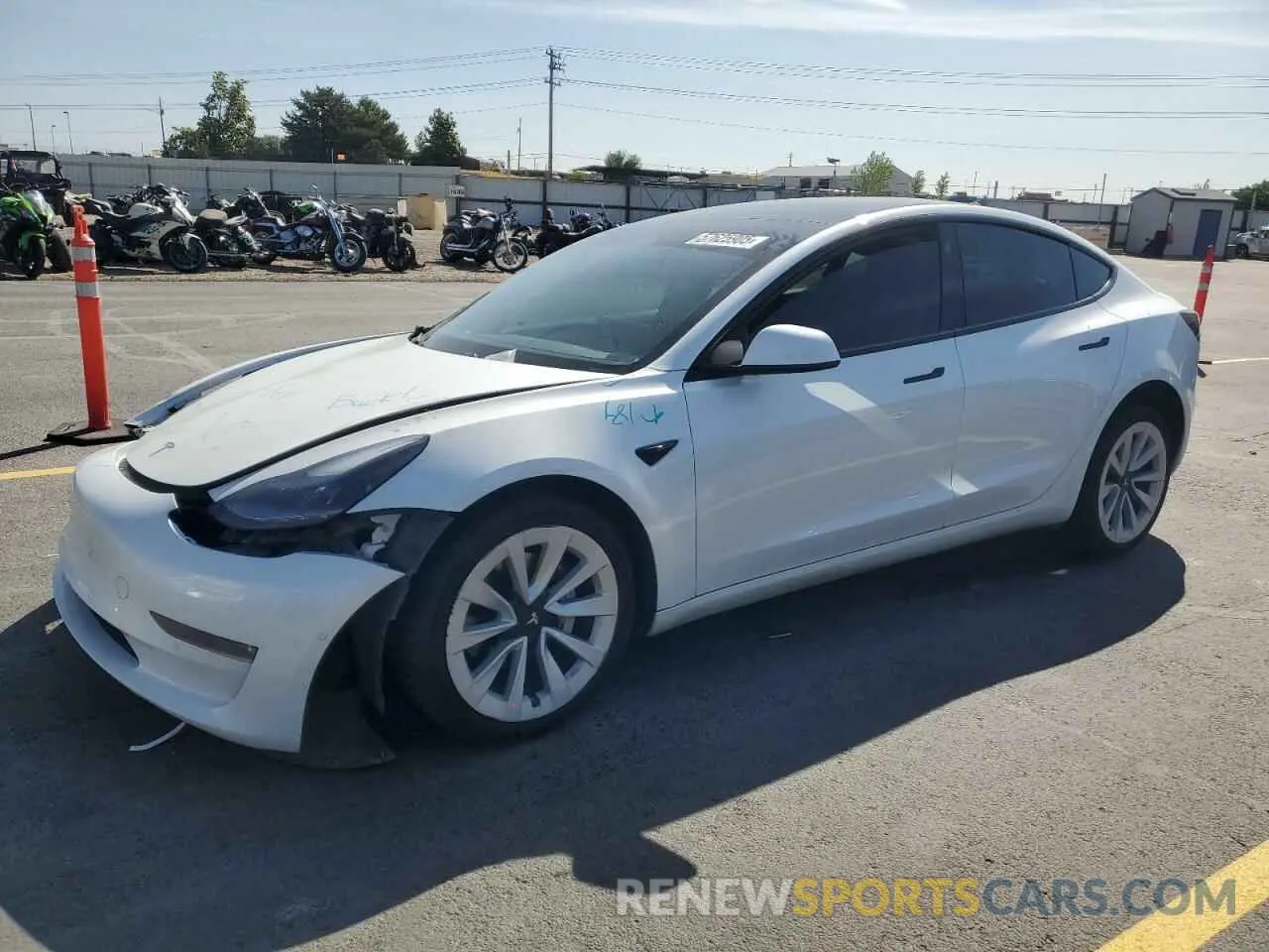 1 Фотография поврежденного автомобиля 5YJ3E1EB0MF050922 TESLA MODEL 3 2021
