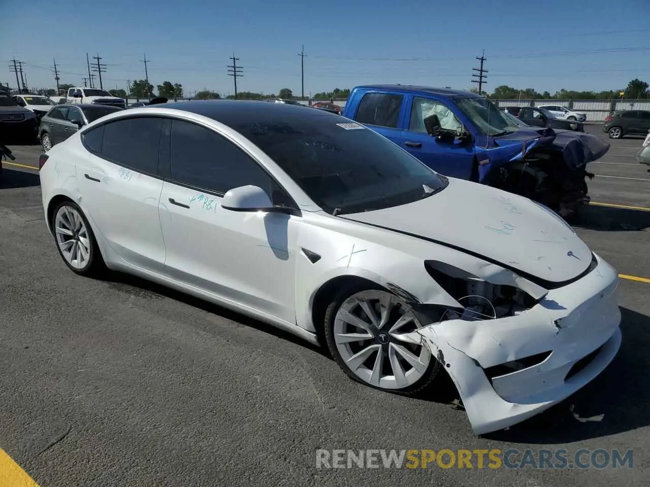 4 Фотография поврежденного автомобиля 5YJ3E1EB0MF050922 TESLA MODEL 3 2021