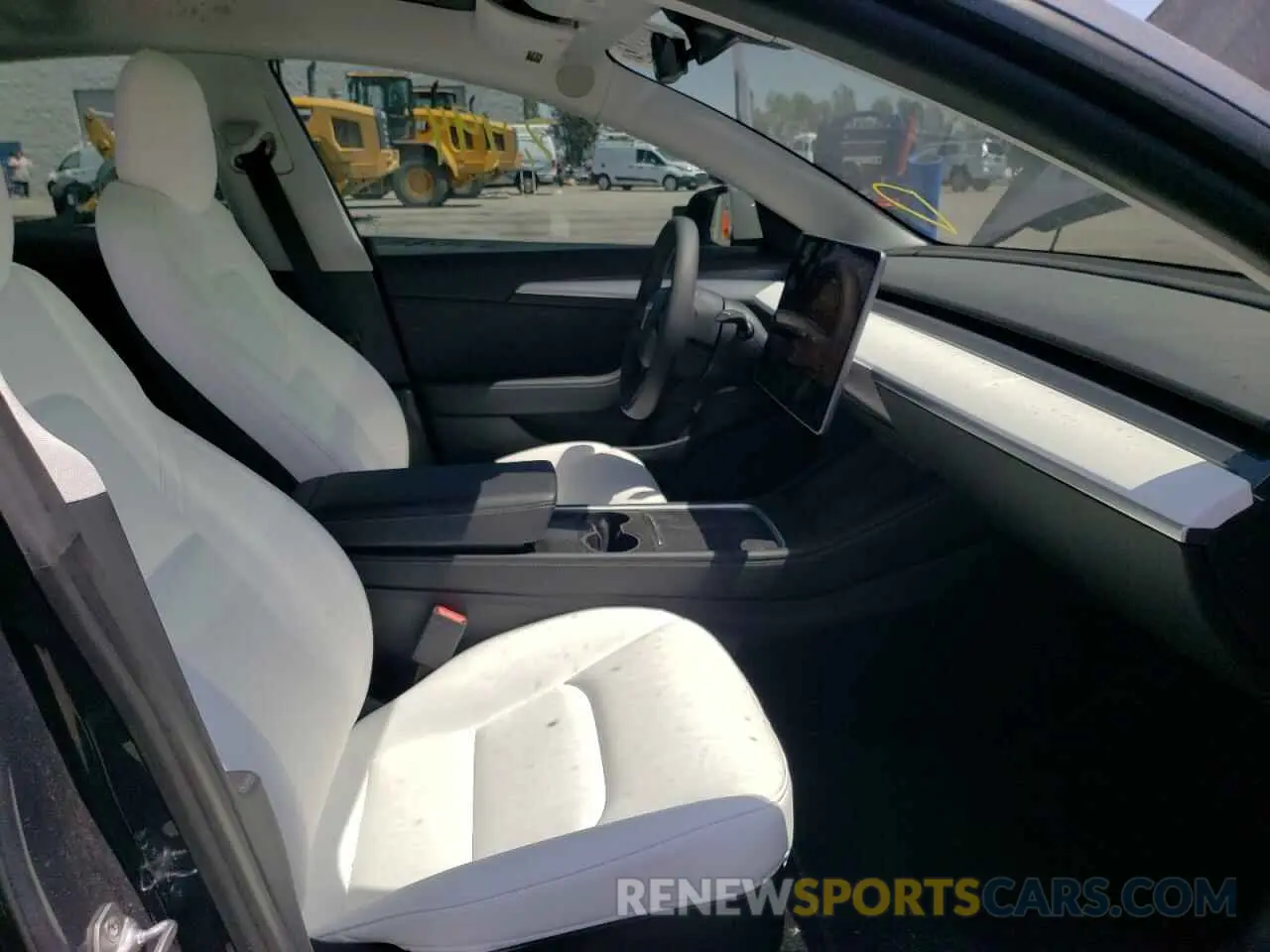 5 Photograph of a damaged car 5YJ3E1EB0MF054677 TESLA MODEL 3 2021