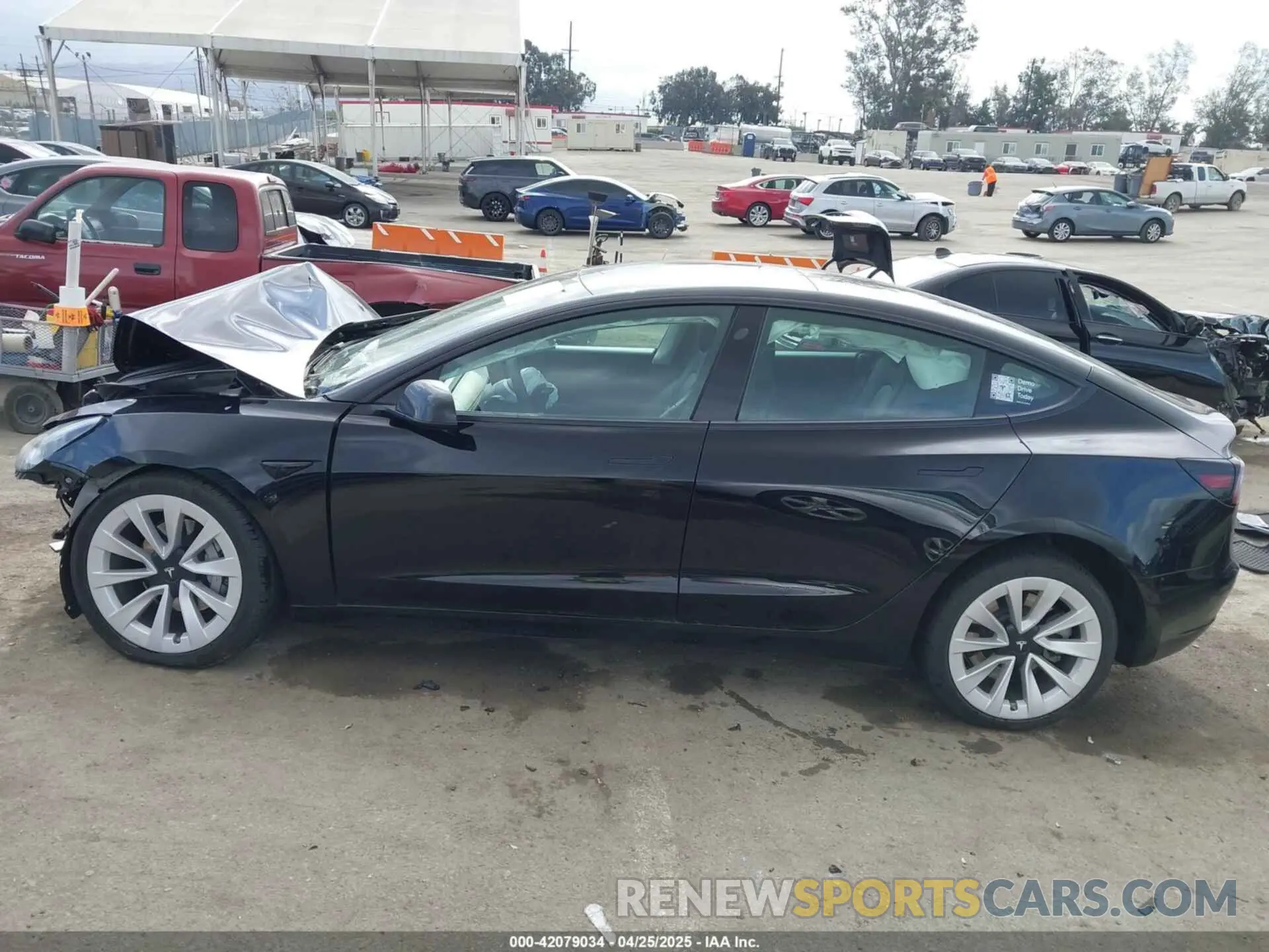15 Фотография поврежденного автомобиля 5YJ3E1EB0MF855531 TESLA MODEL 3 2021