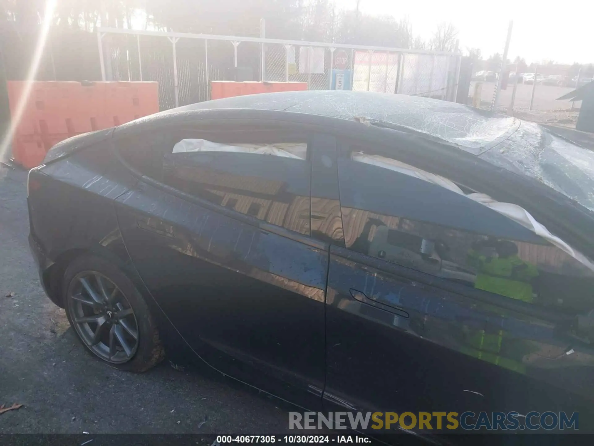 15 Photograph of a damaged car 5YJ3E1EB0MF858428 TESLA MODEL 3 2021