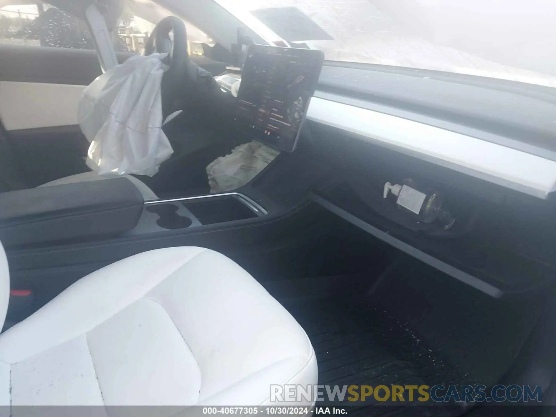 5 Photograph of a damaged car 5YJ3E1EB0MF858428 TESLA MODEL 3 2021