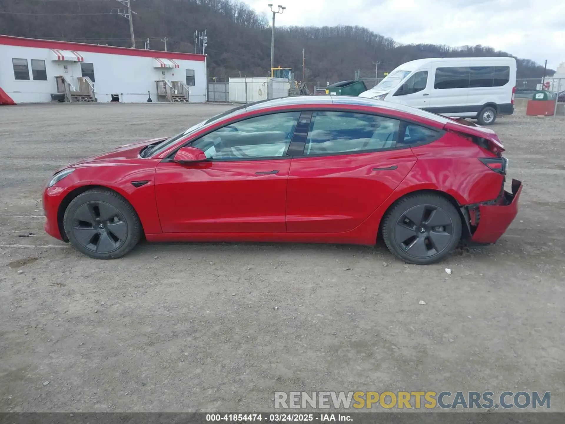 13 Фотография поврежденного автомобиля 5YJ3E1EB0MF902833 TESLA MODEL 3 2021