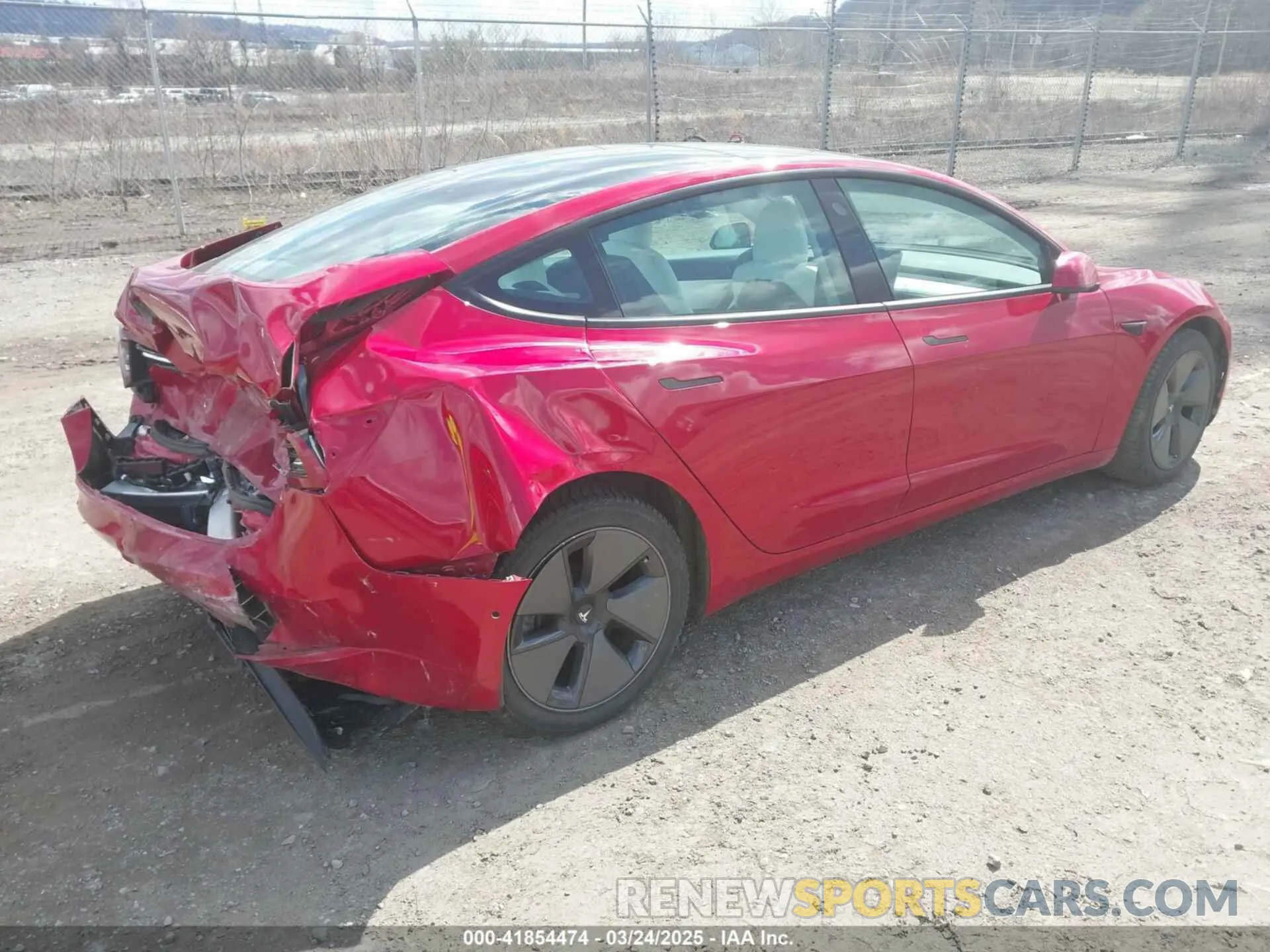 4 Фотография поврежденного автомобиля 5YJ3E1EB0MF902833 TESLA MODEL 3 2021