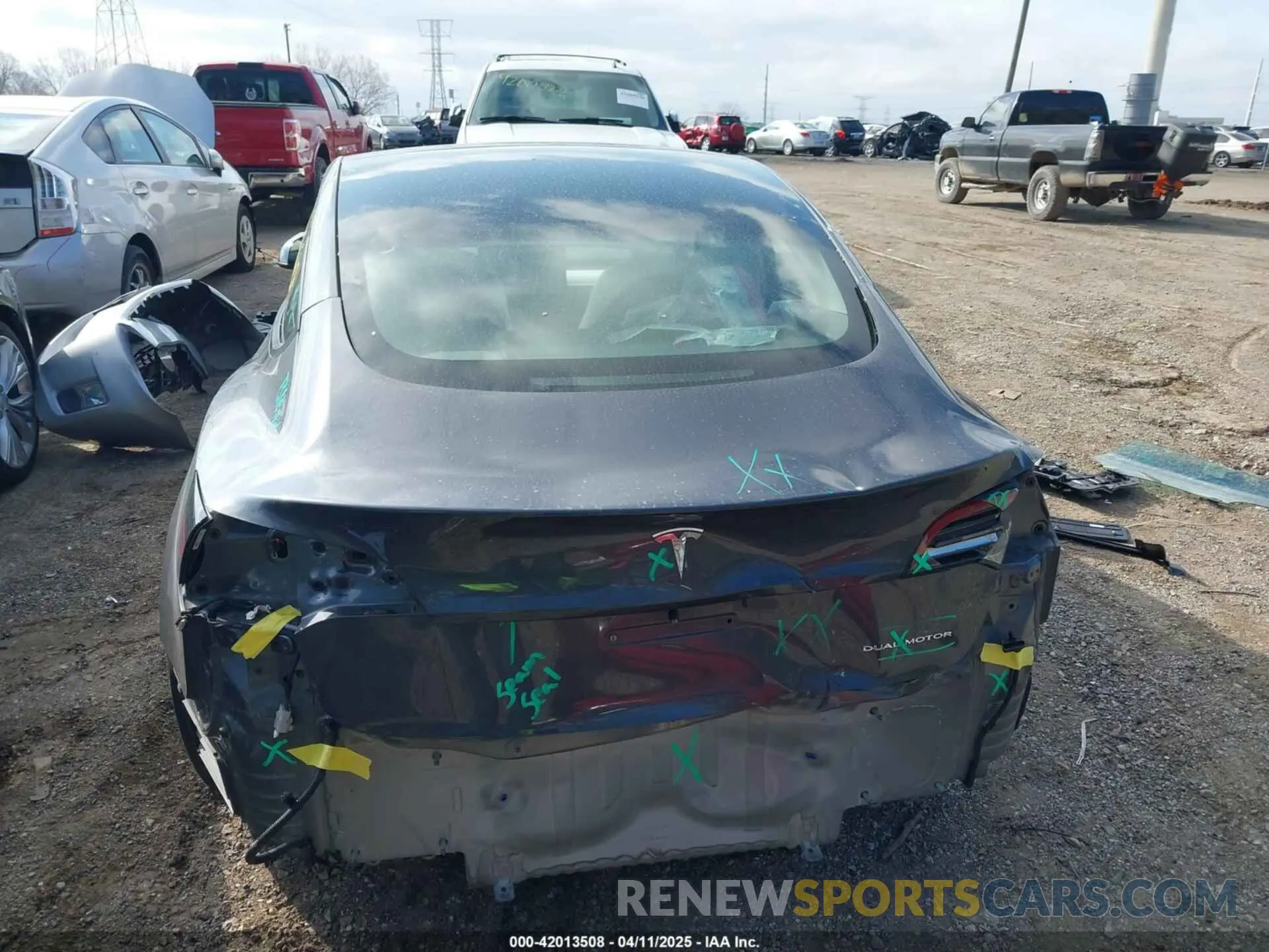6 Photograph of a damaged car 5YJ3E1EB0MF903058 TESLA MODEL 3 2021