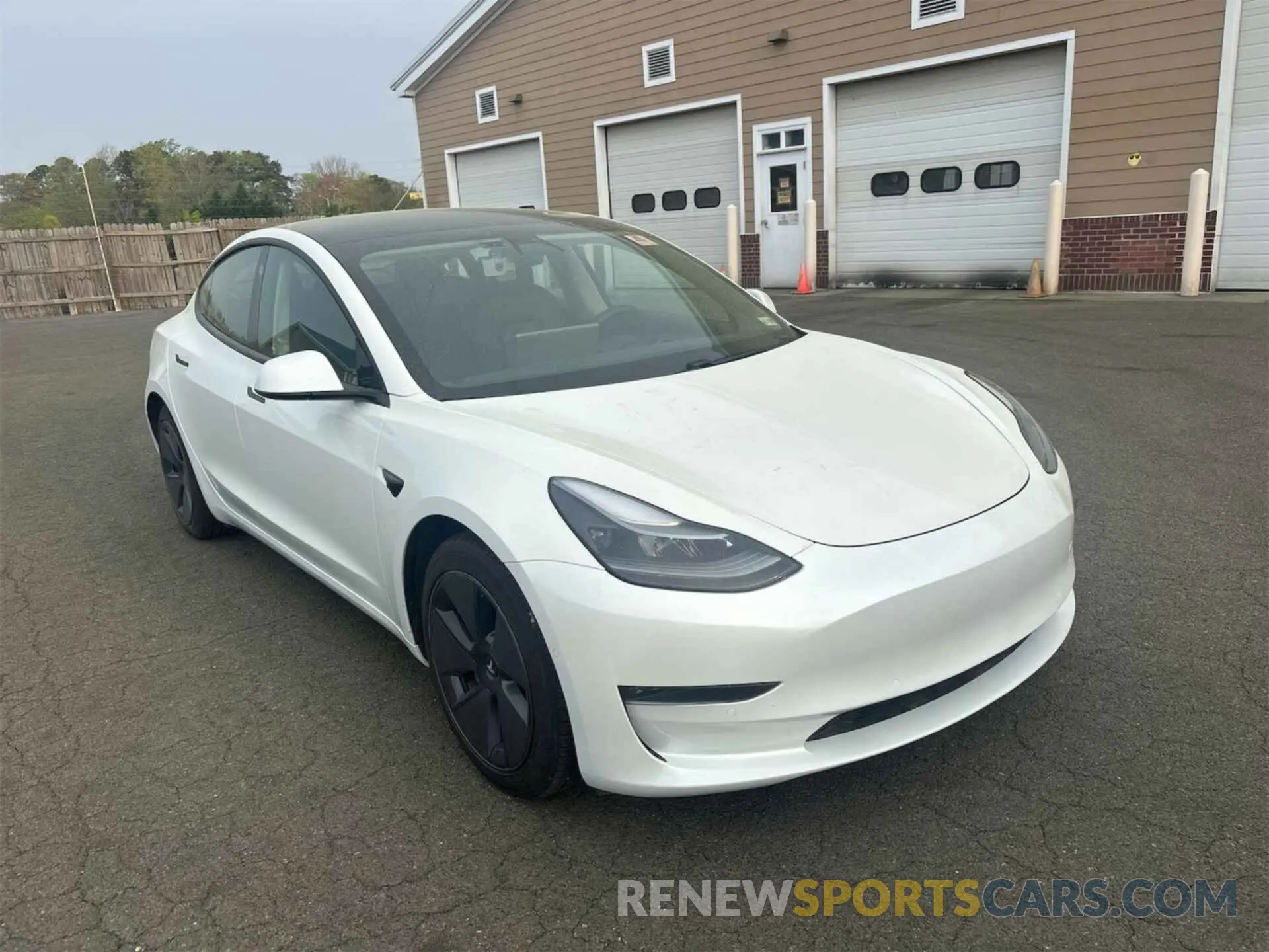 17 Фотография поврежденного автомобиля 5YJ3E1EB0MF961736 TESLA MODEL 3 2021