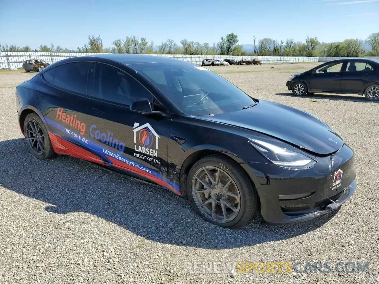 4 Photograph of a damaged car 5YJ3E1EB1MF002068 TESLA MODEL 3 2021