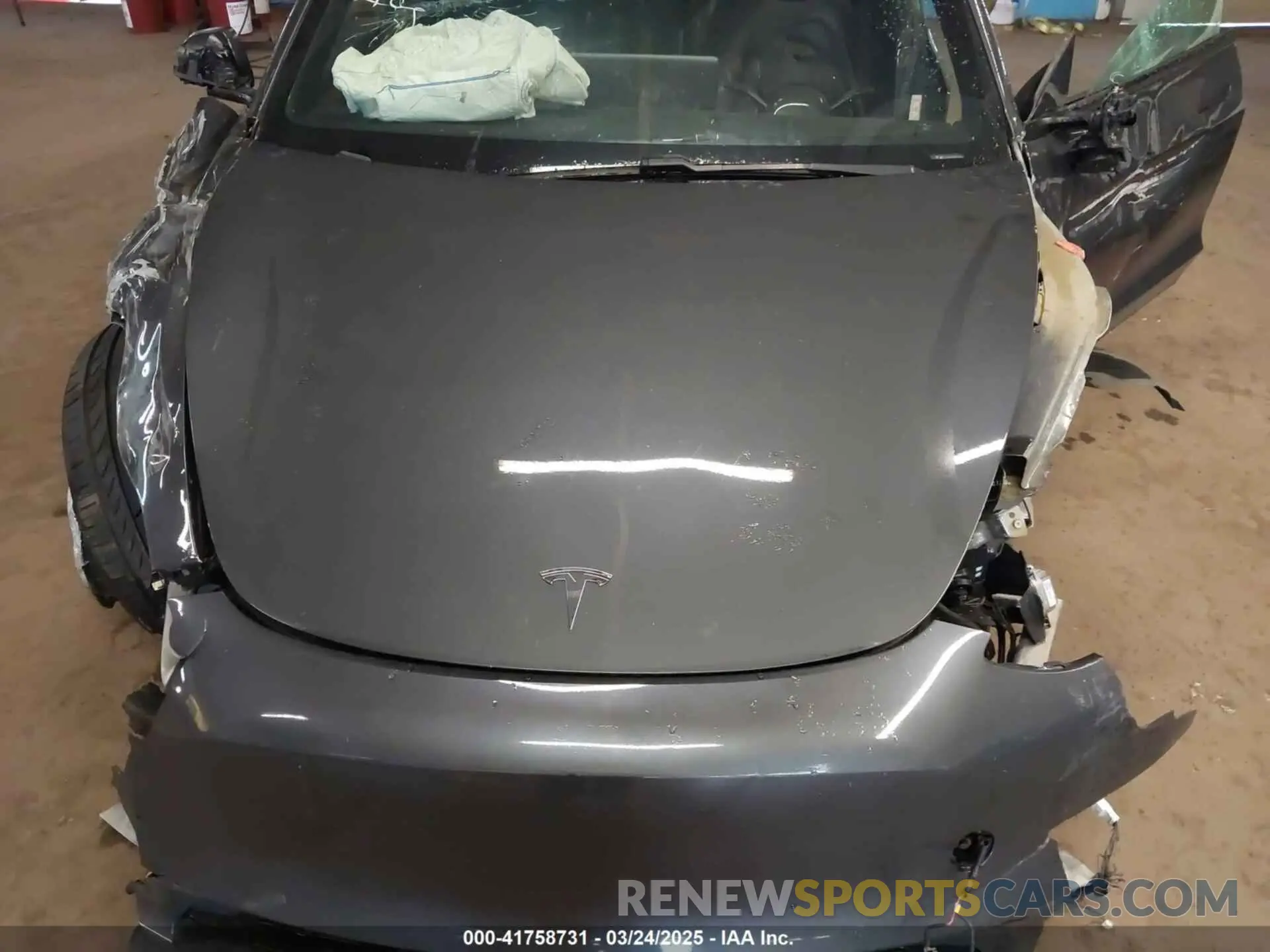 10 Photograph of a damaged car 5YJ3E1EB1MF014821 TESLA MODEL 3 2021