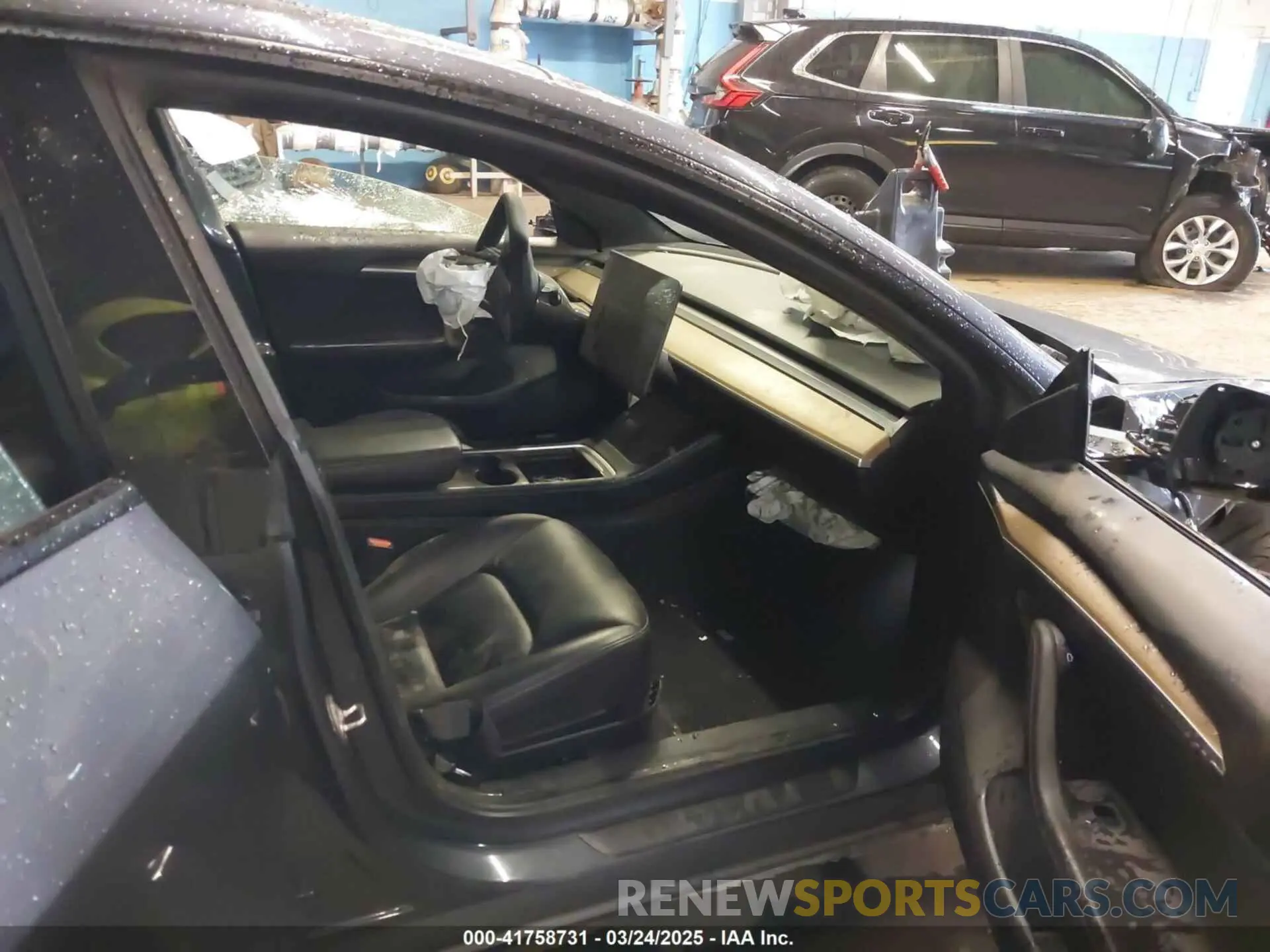 5 Photograph of a damaged car 5YJ3E1EB1MF014821 TESLA MODEL 3 2021