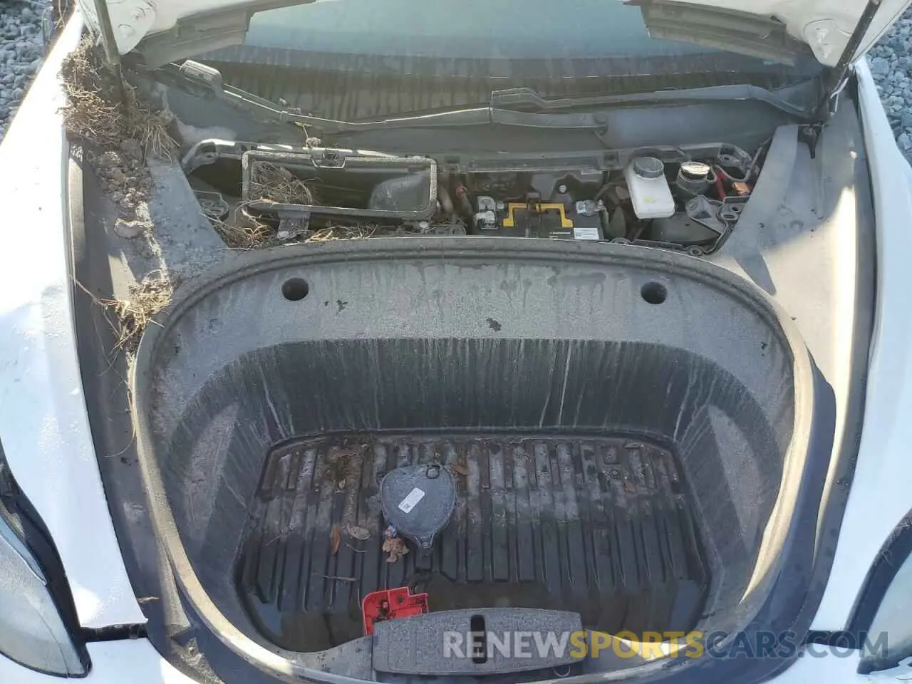 11 Photograph of a damaged car 5YJ3E1EB1MF045812 TESLA MODEL 3 2021