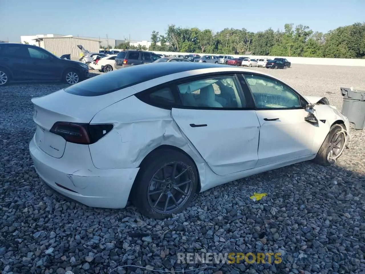 3 Photograph of a damaged car 5YJ3E1EB1MF045812 TESLA MODEL 3 2021