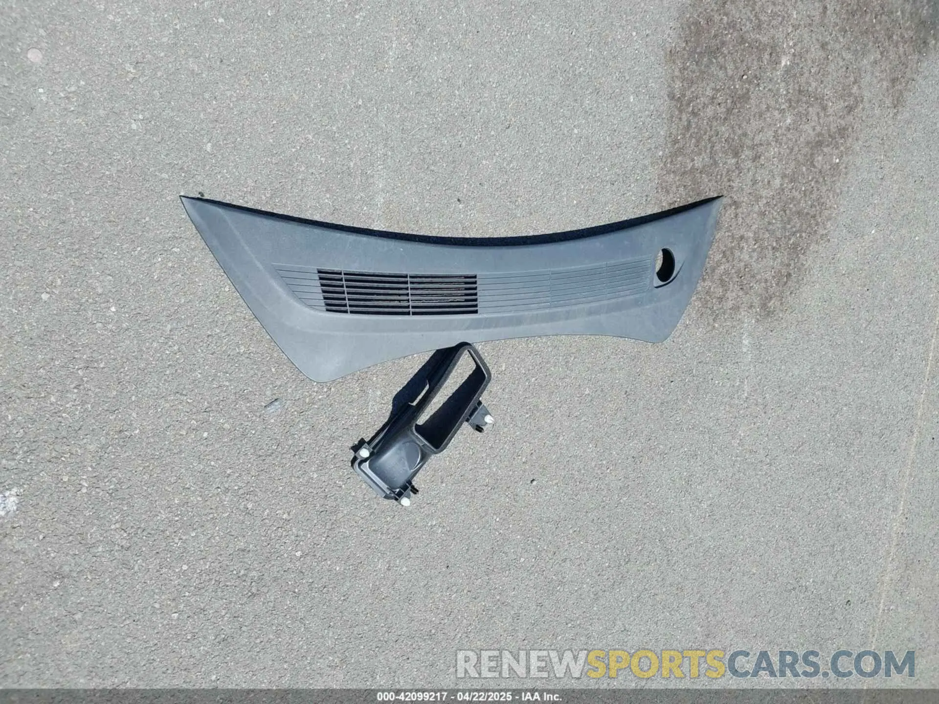 11 Photograph of a damaged car 5YJ3E1EB1MF052968 TESLA MODEL 3 2021