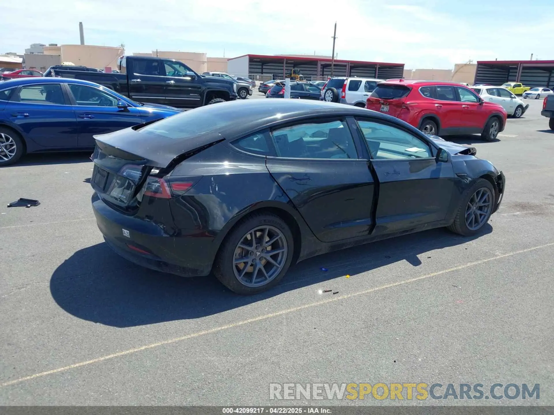 4 Photograph of a damaged car 5YJ3E1EB1MF052968 TESLA MODEL 3 2021