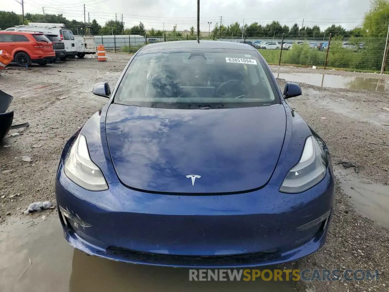 5 Photograph of a damaged car 5YJ3E1EB1MF063971 TESLA MODEL 3 2021