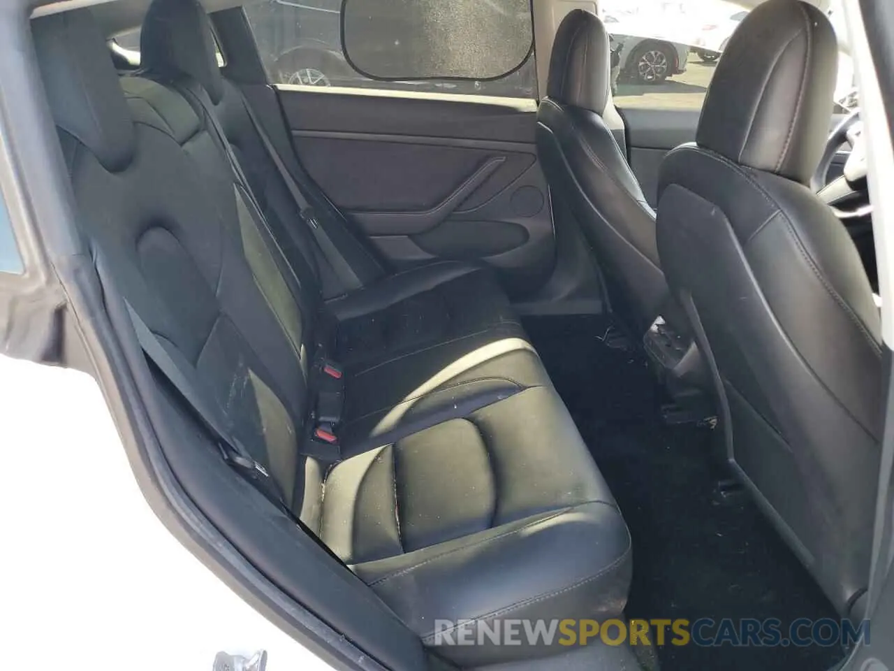 11 Photograph of a damaged car 5YJ3E1EB1MF064716 TESLA MODEL 3 2021