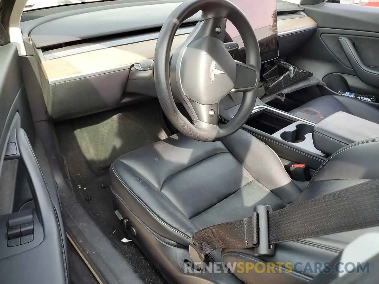 8 Photograph of a damaged car 5YJ3E1EB1MF869423 TESLA MODEL 3 2021