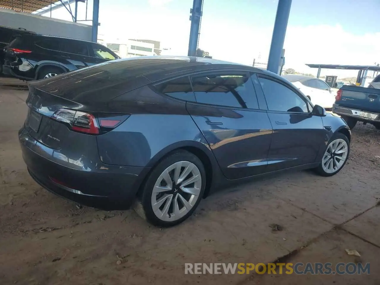3 Photograph of a damaged car 5YJ3E1EB1MF925764 TESLA MODEL 3 2021