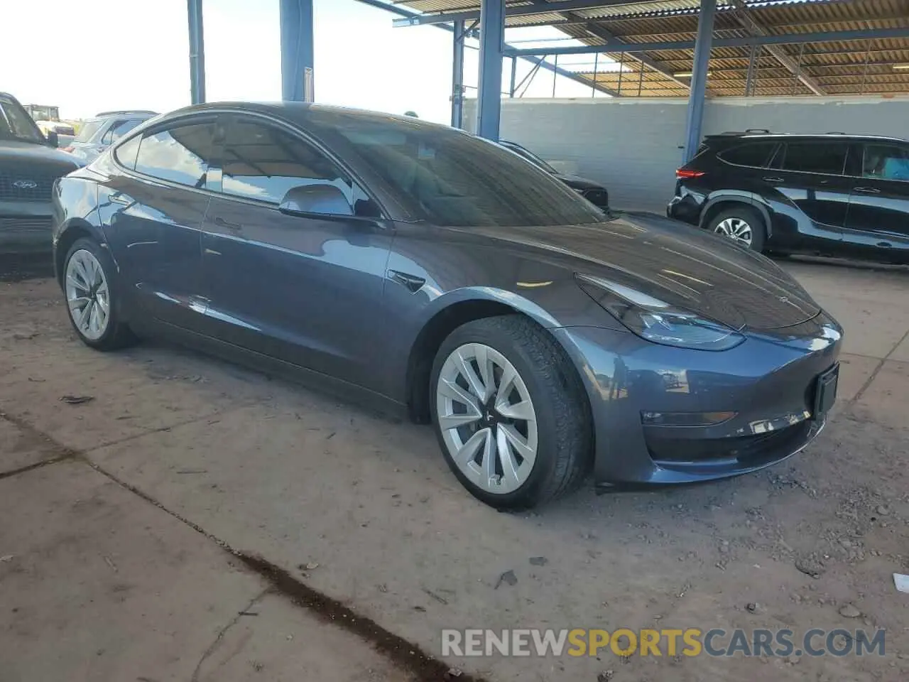 4 Photograph of a damaged car 5YJ3E1EB1MF925764 TESLA MODEL 3 2021