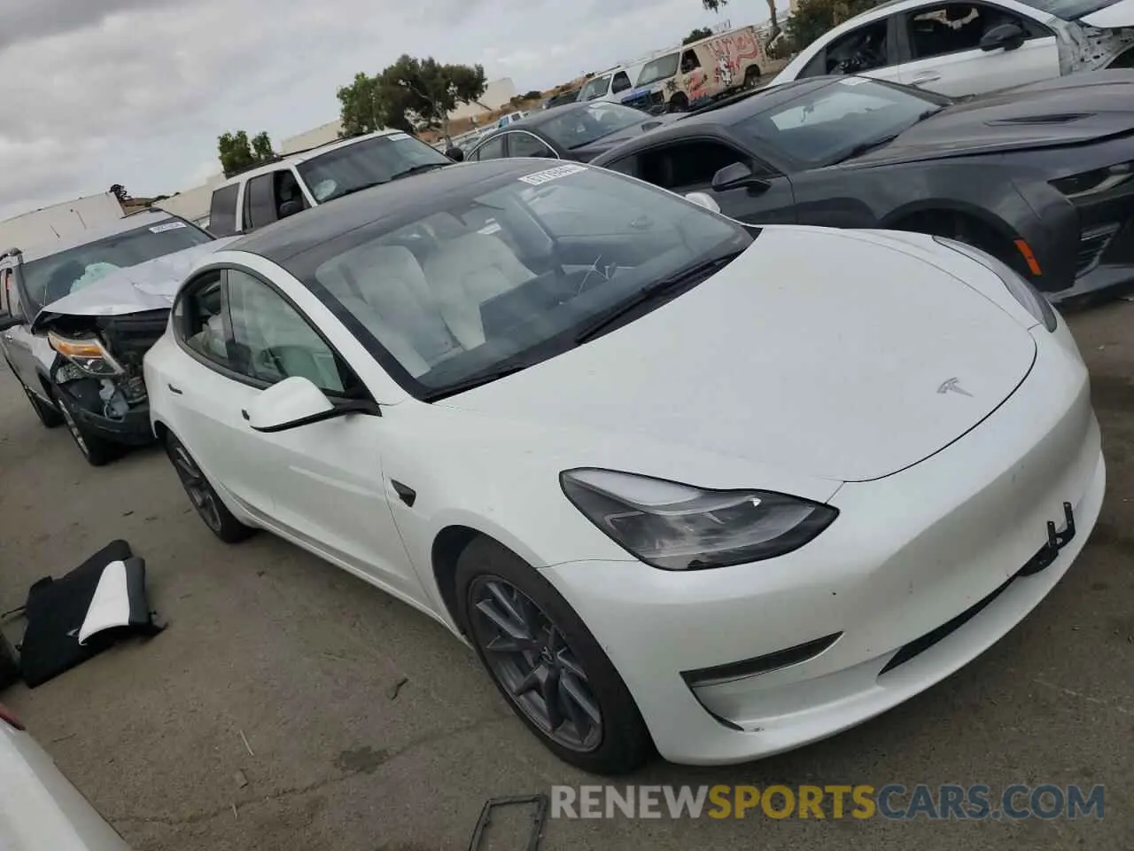 4 Фотография поврежденного автомобиля 5YJ3E1EB1MF937669 TESLA MODEL 3 2021