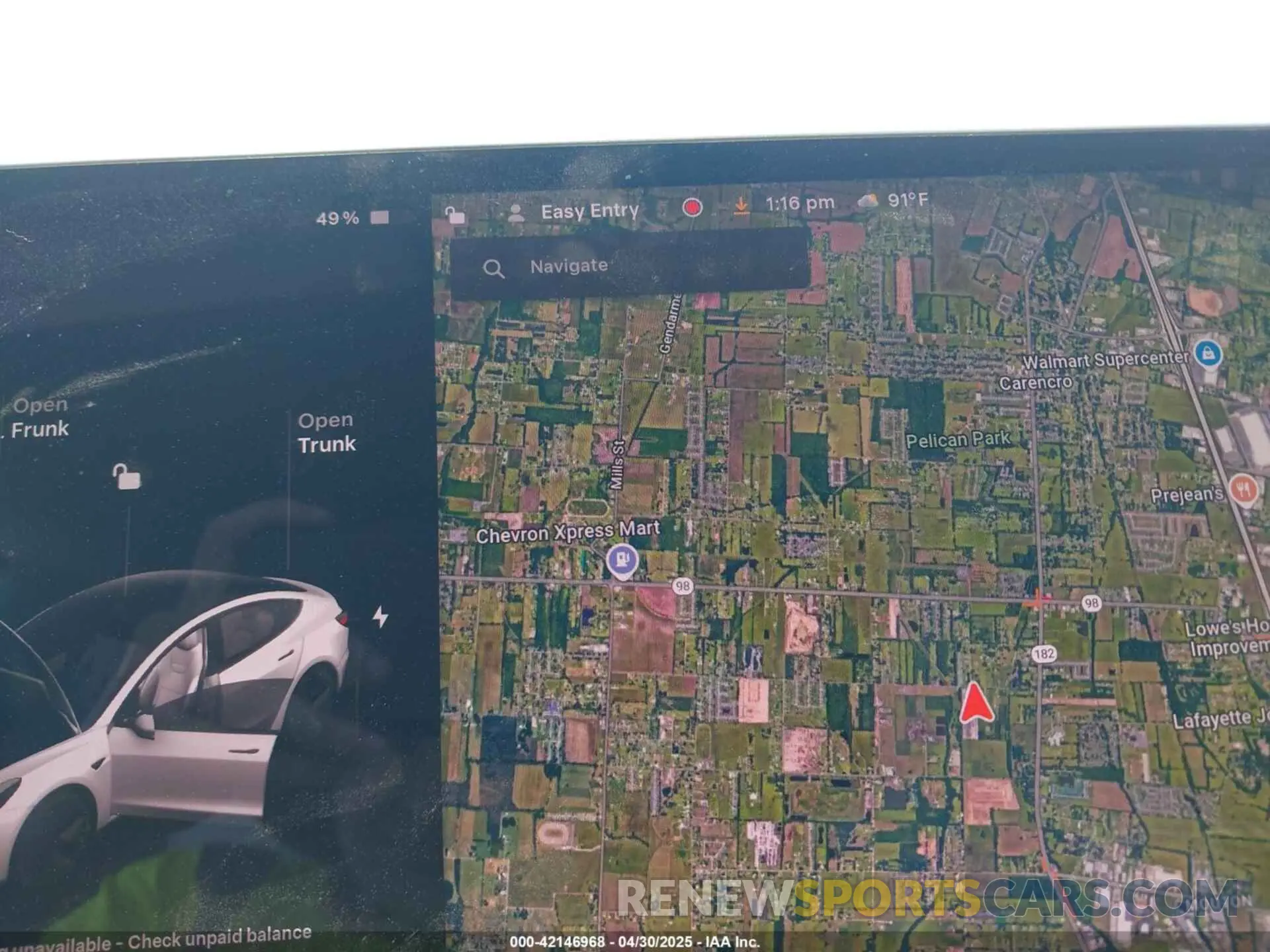 18 Photograph of a damaged car 5YJ3E1EB1MF975824 TESLA MODEL 3 2021
