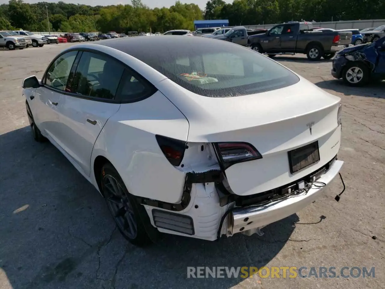 3 Photograph of a damaged car 5YJ3E1EB1MF979128 TESLA MODEL 3 2021