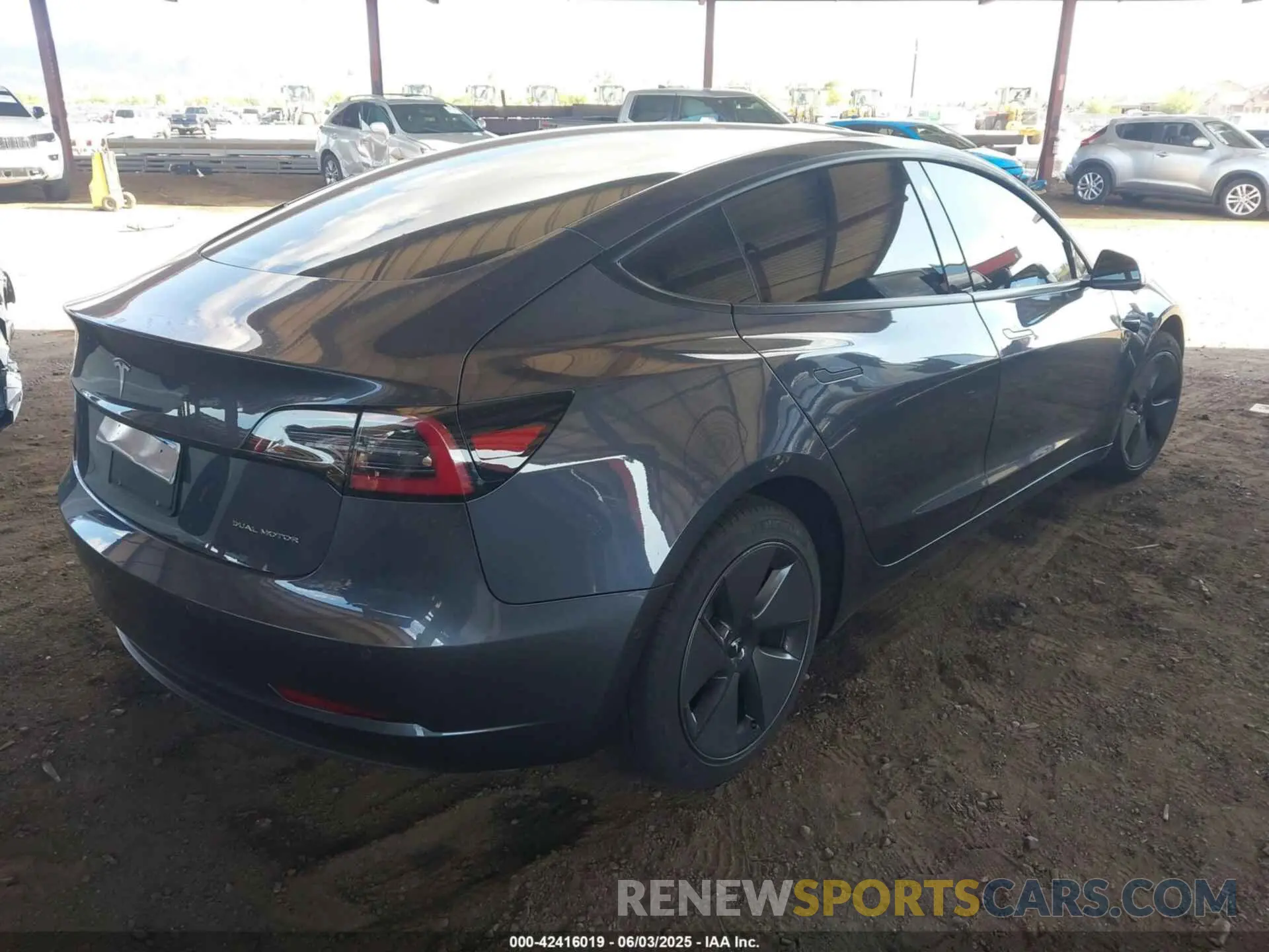 4 Фотография поврежденного автомобиля 5YJ3E1EB1MF979663 TESLA MODEL 3 2021
