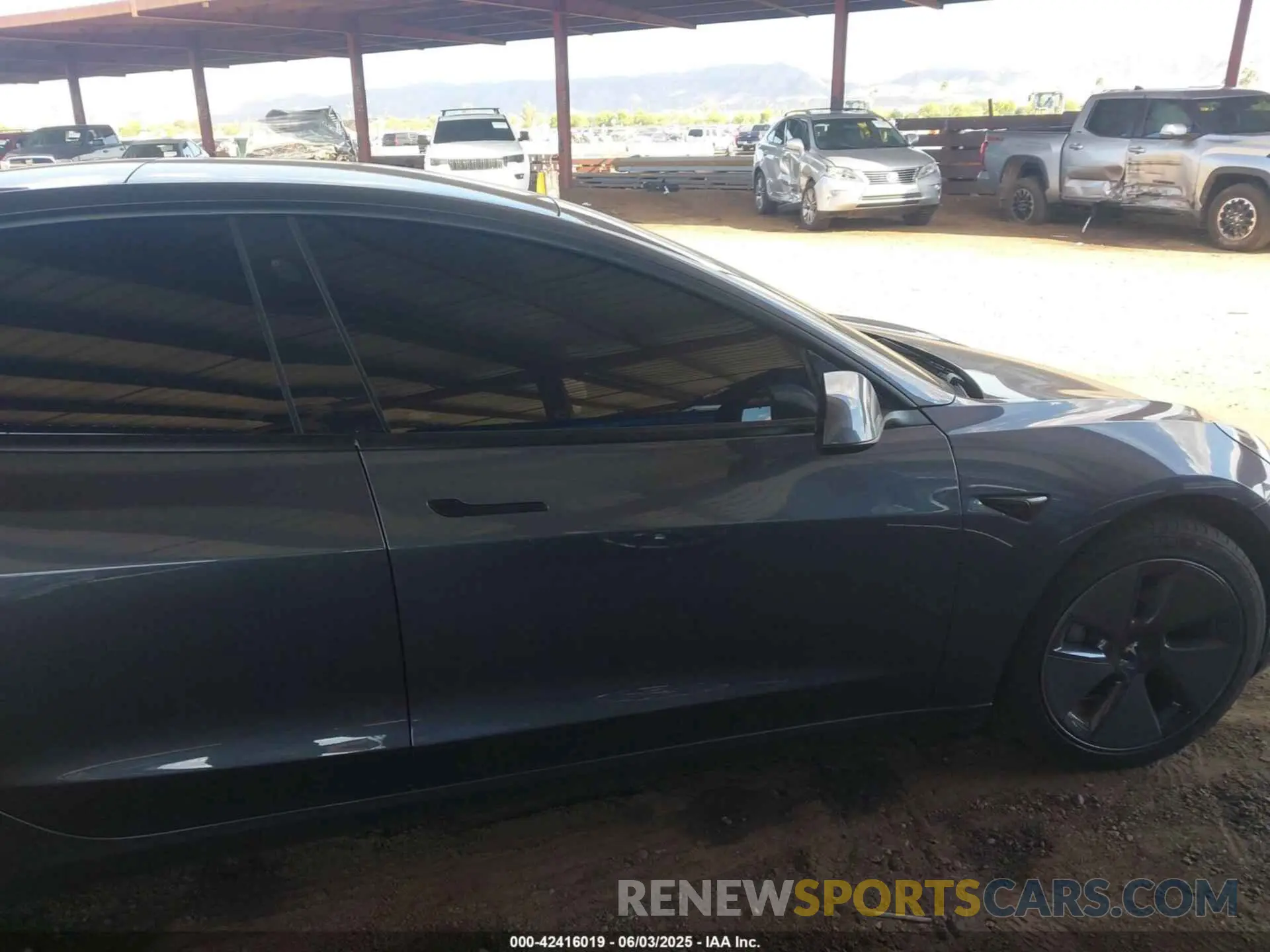 5 Фотография поврежденного автомобиля 5YJ3E1EB1MF979663 TESLA MODEL 3 2021